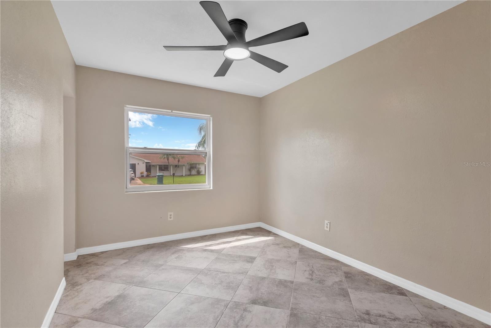 1801 CARLTON DR — photo 9
