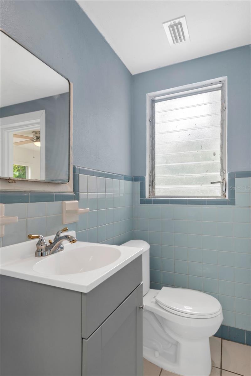1801 CARLTON DR — photo 14