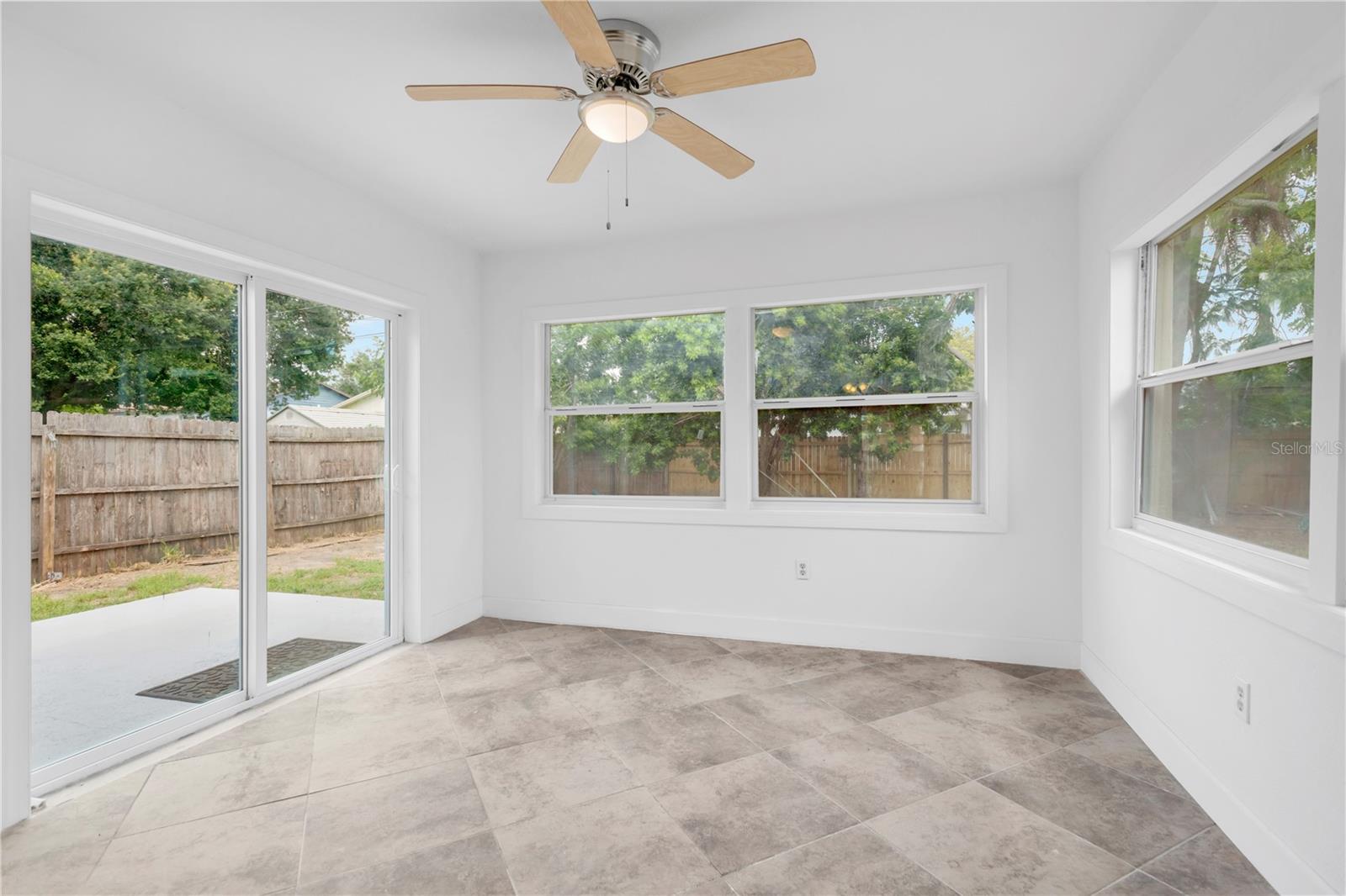 1801 CARLTON DR — photo 12