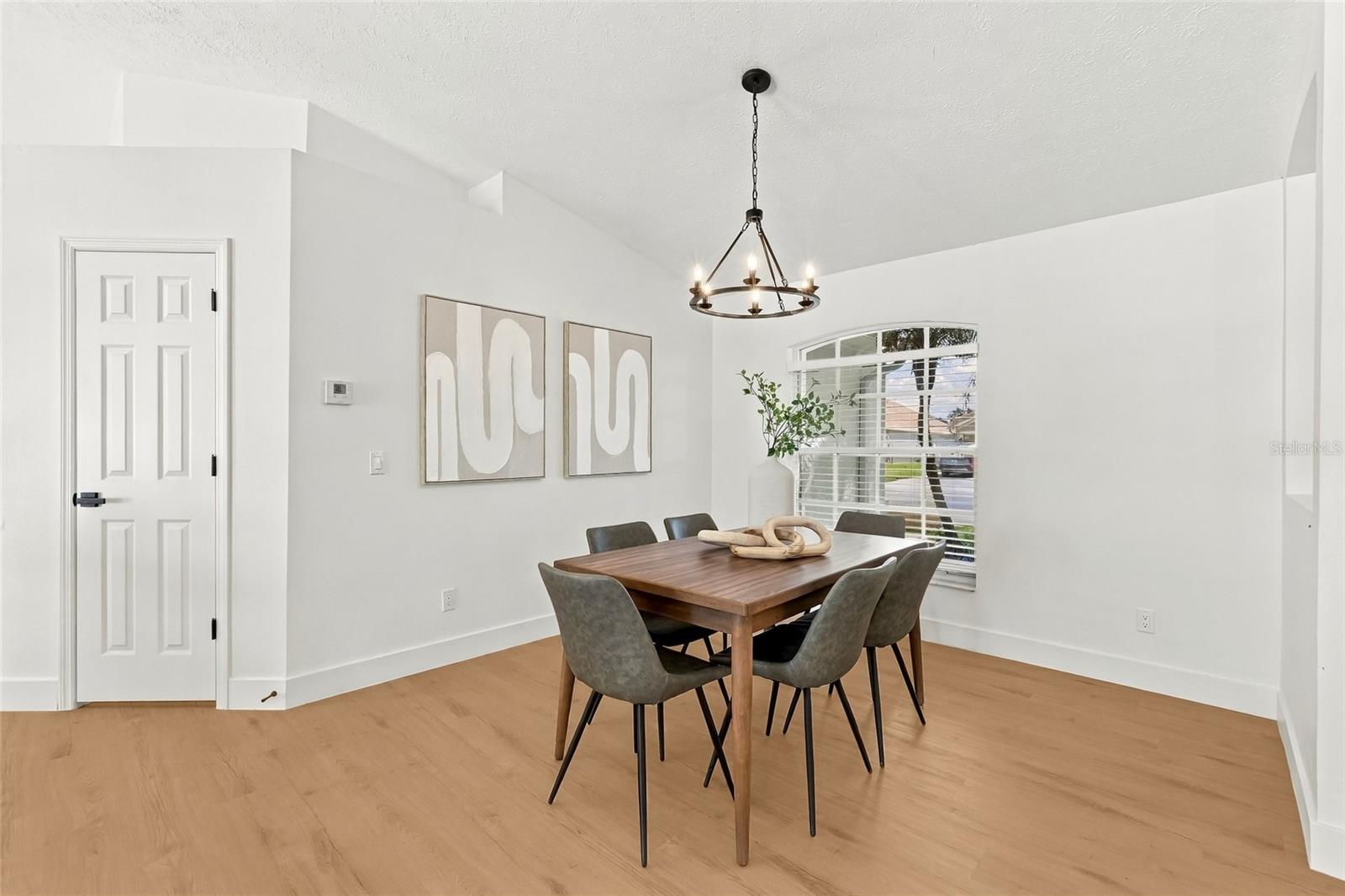 4410 KENDAL CT — photo 12