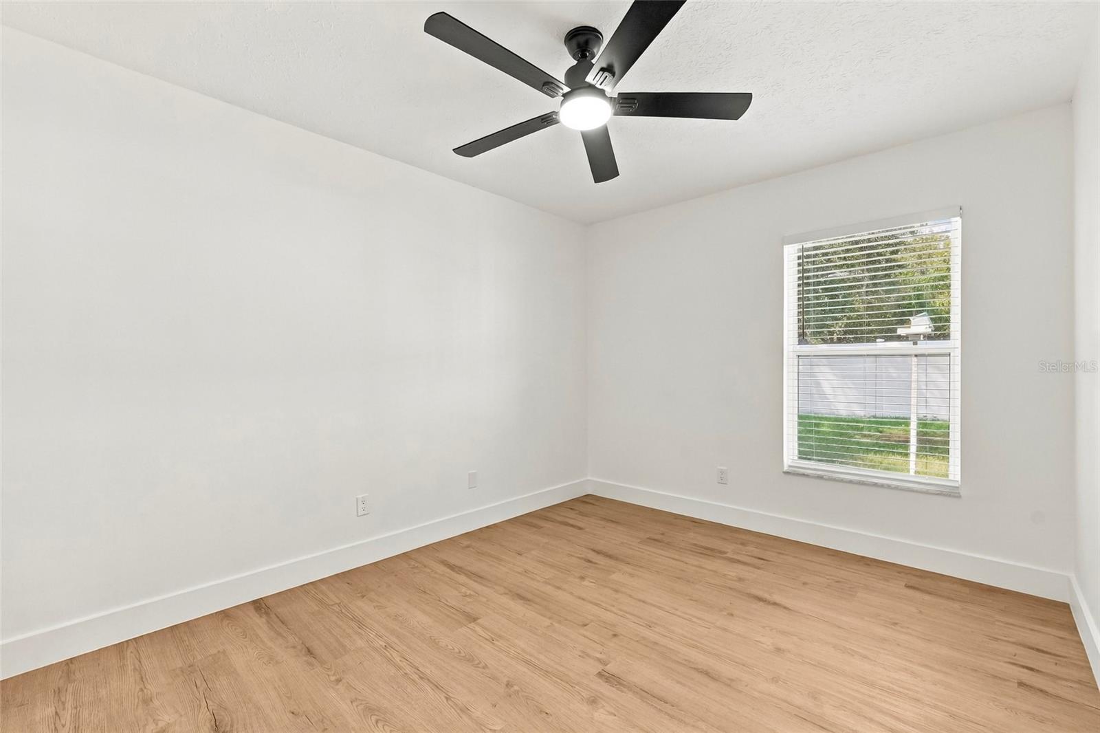 4410 KENDAL CT — photo 25