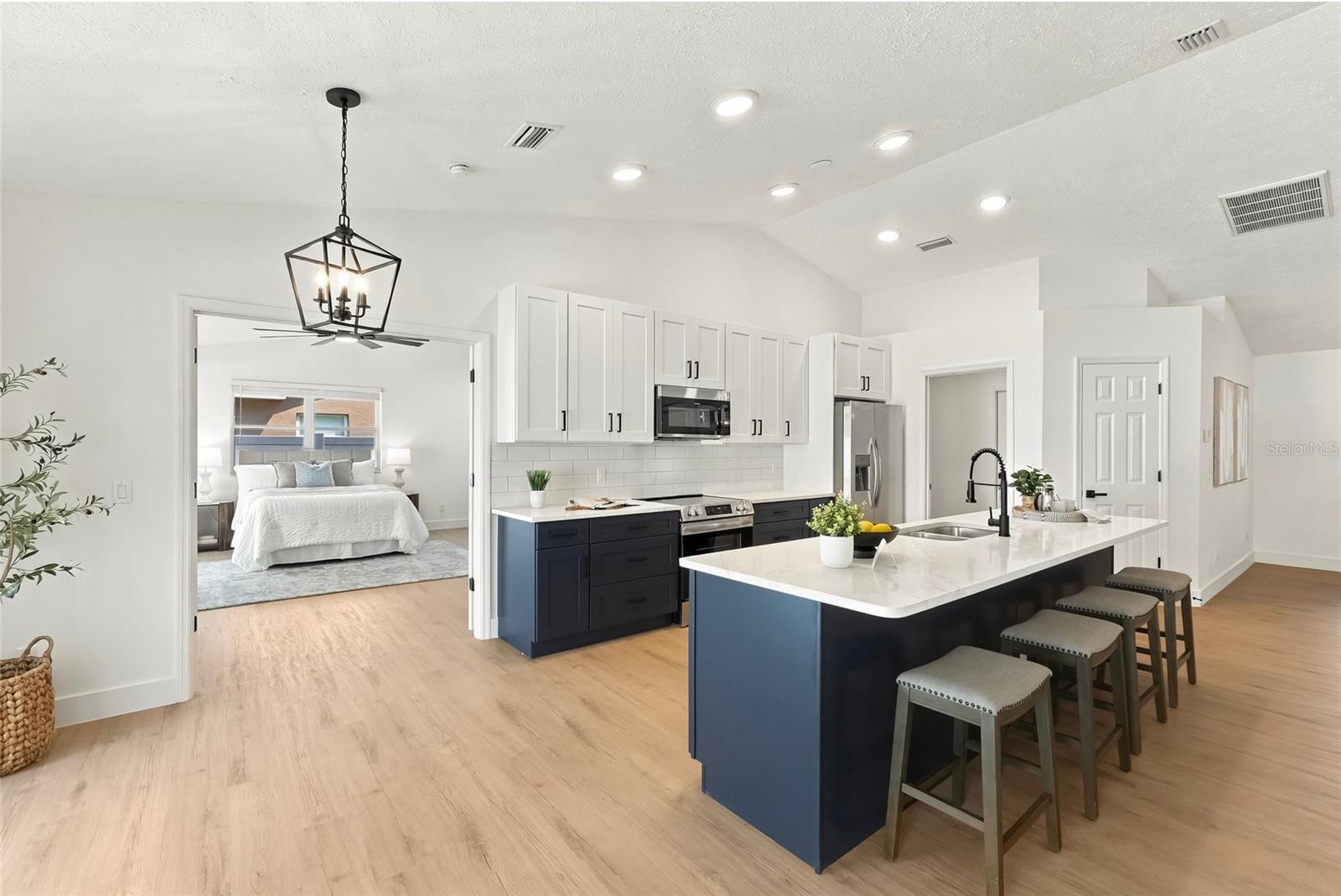 4410 KENDAL CT — photo 8