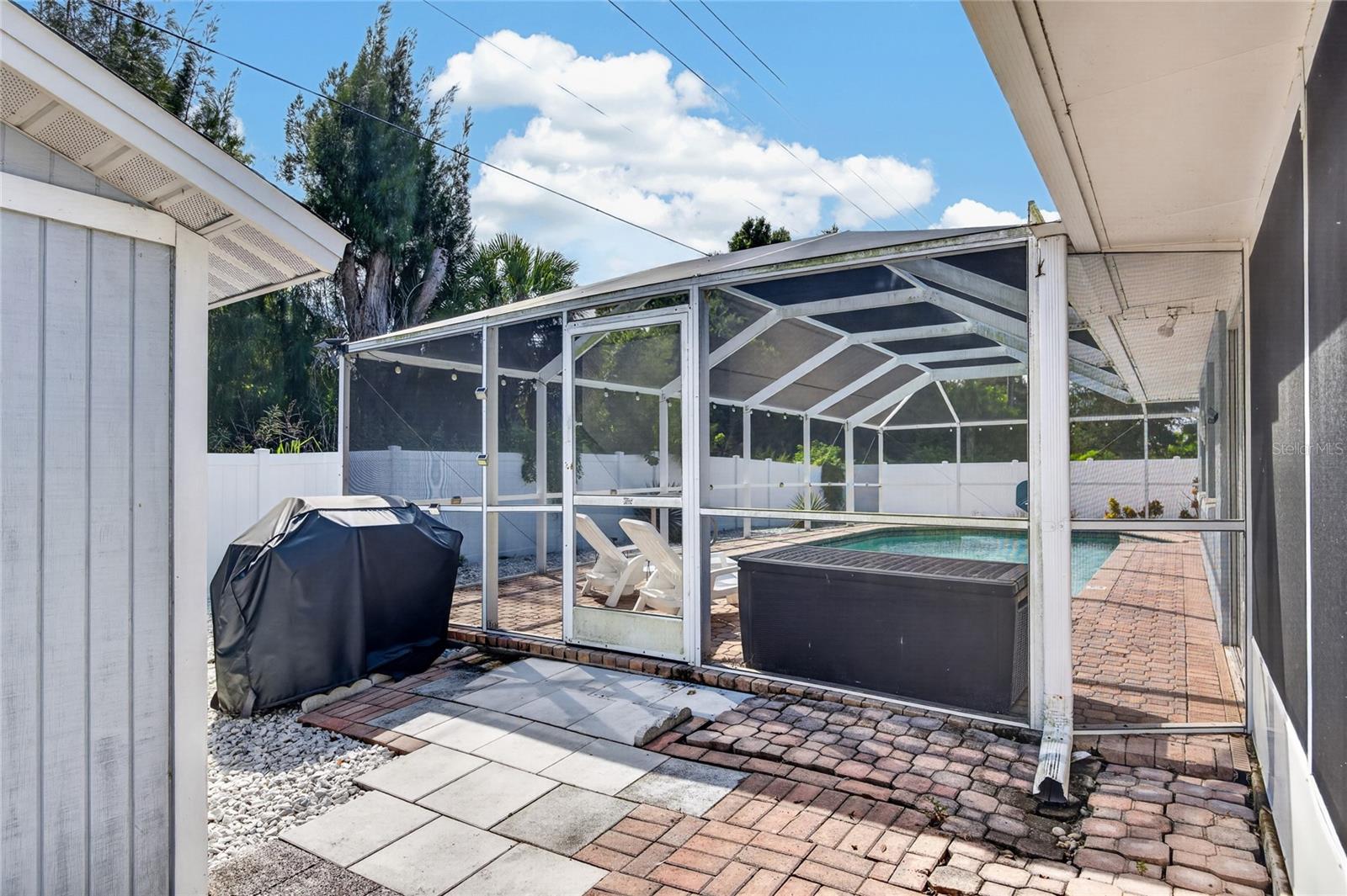 3135 NOCTURNE RD — photo 34