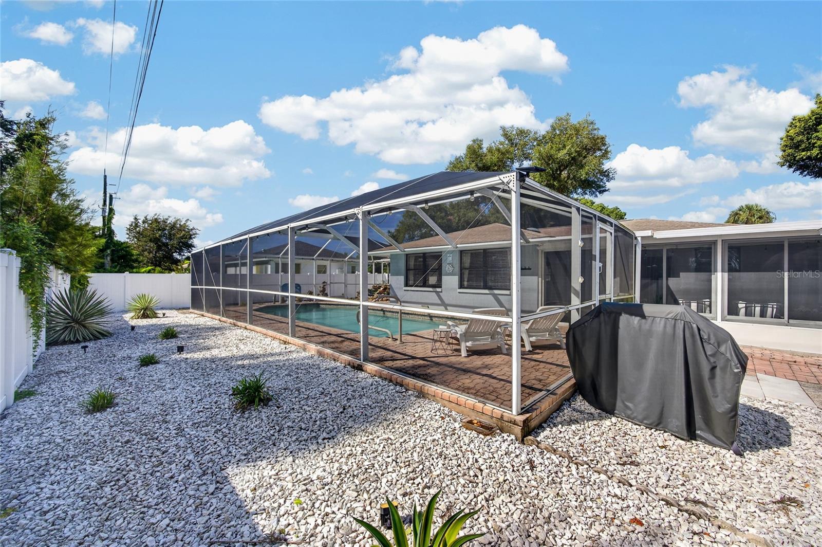 3135 NOCTURNE RD — photo 36