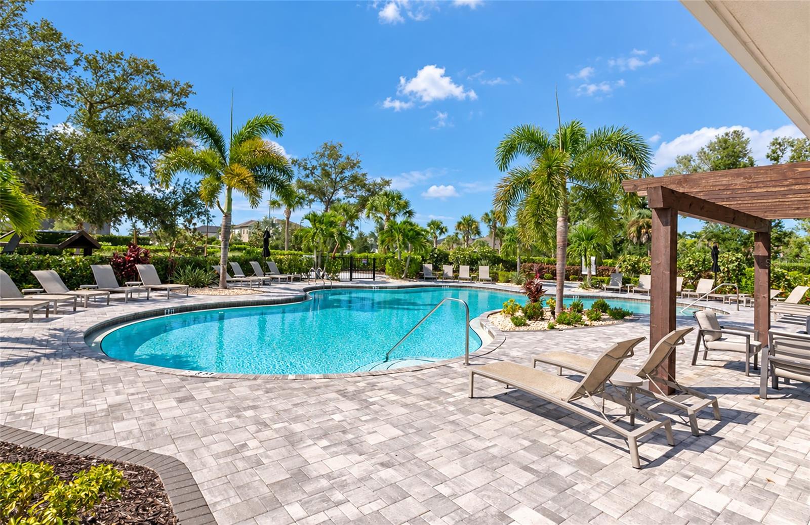 15317 ISLA PALMA LN — photo 42