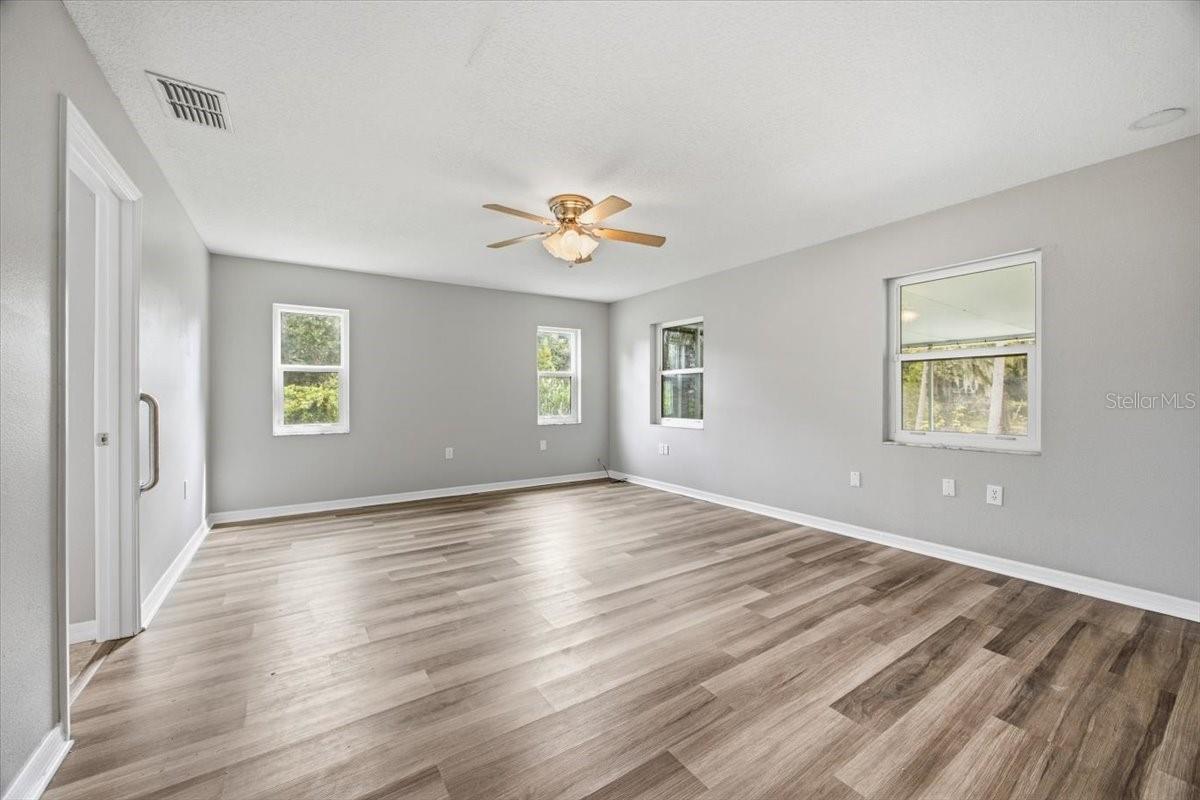 3717 FUTCH LOOP — photo 15