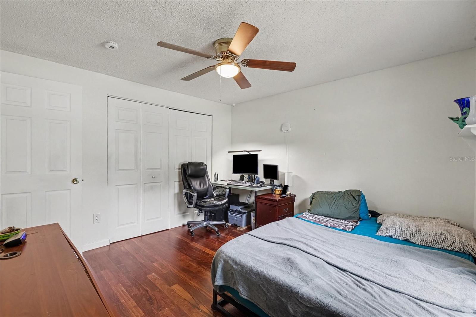 1308 OAKCREST DR — photo 25