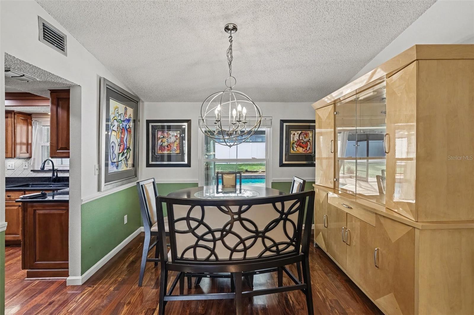 1308 OAKCREST DR — photo 17