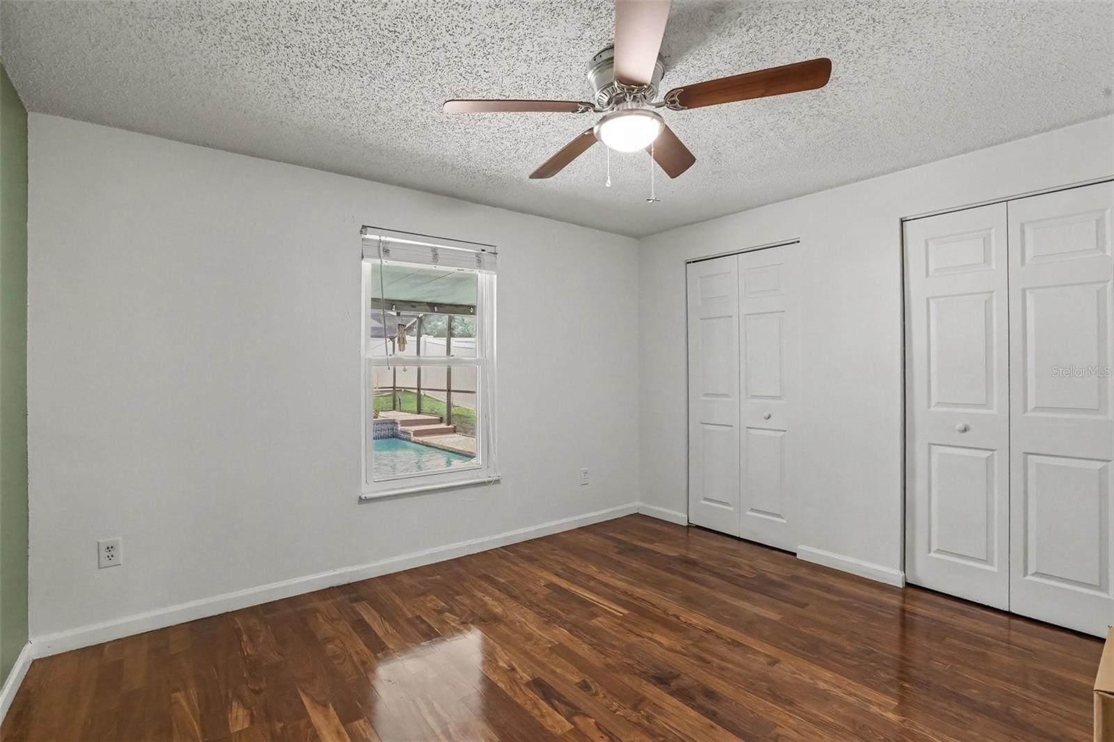 1308 OAKCREST DR — photo 26