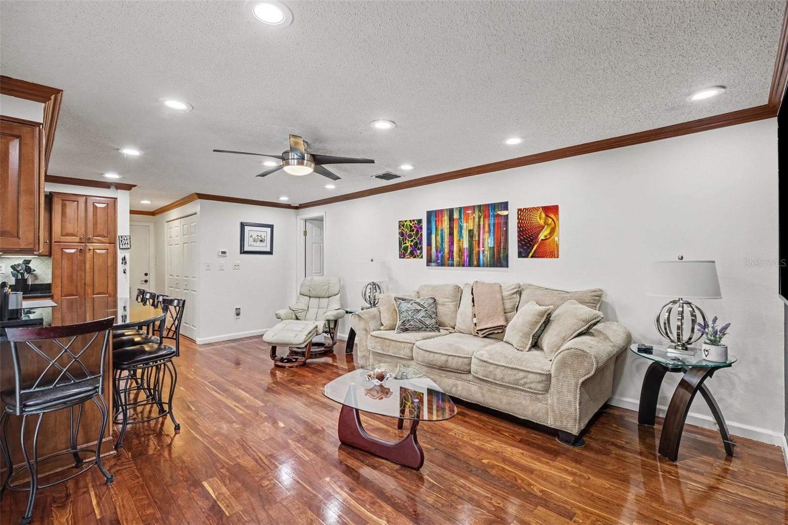 1308 OAKCREST DR — photo 5