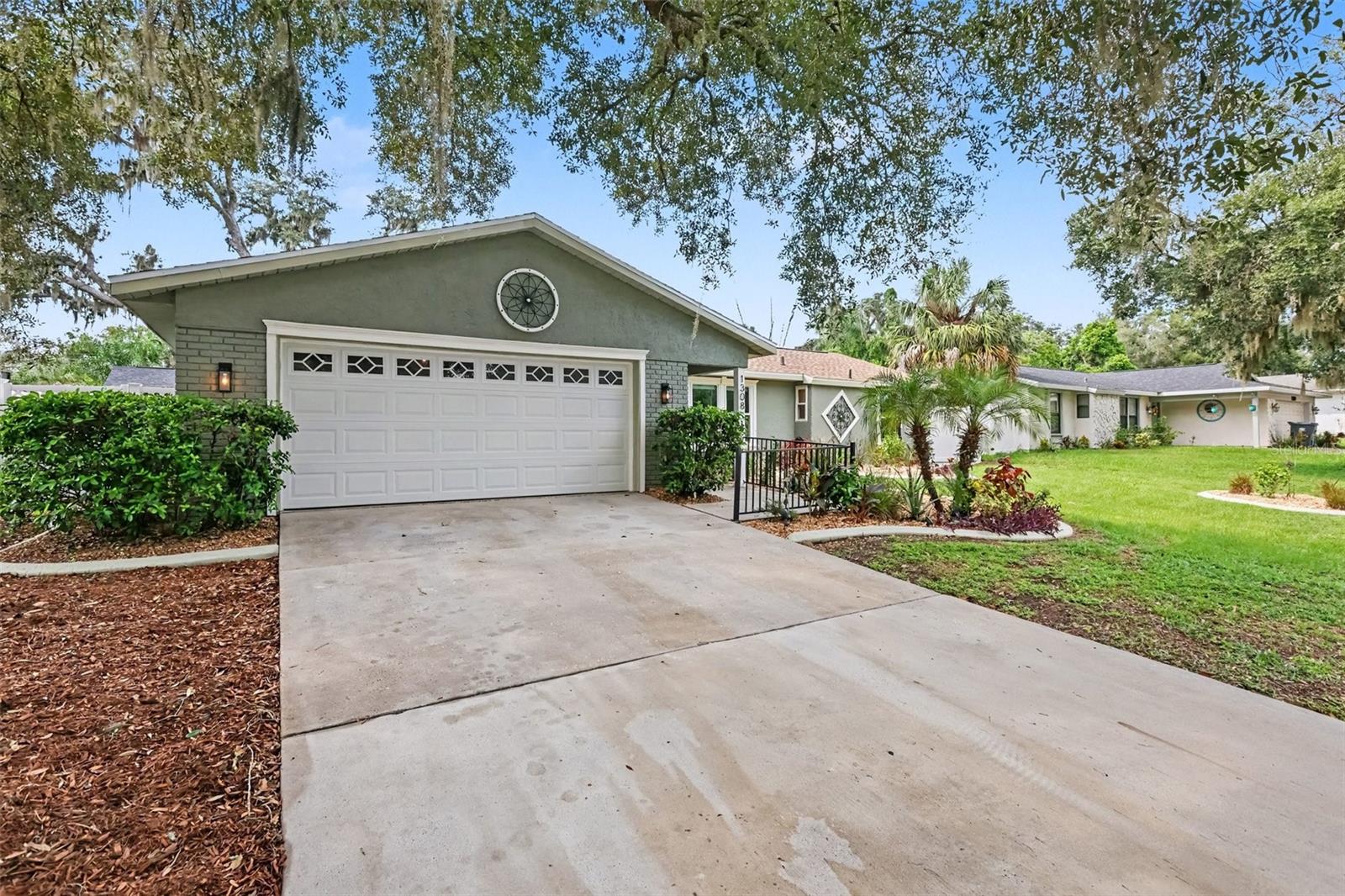 1308 OAKCREST DR — photo 12