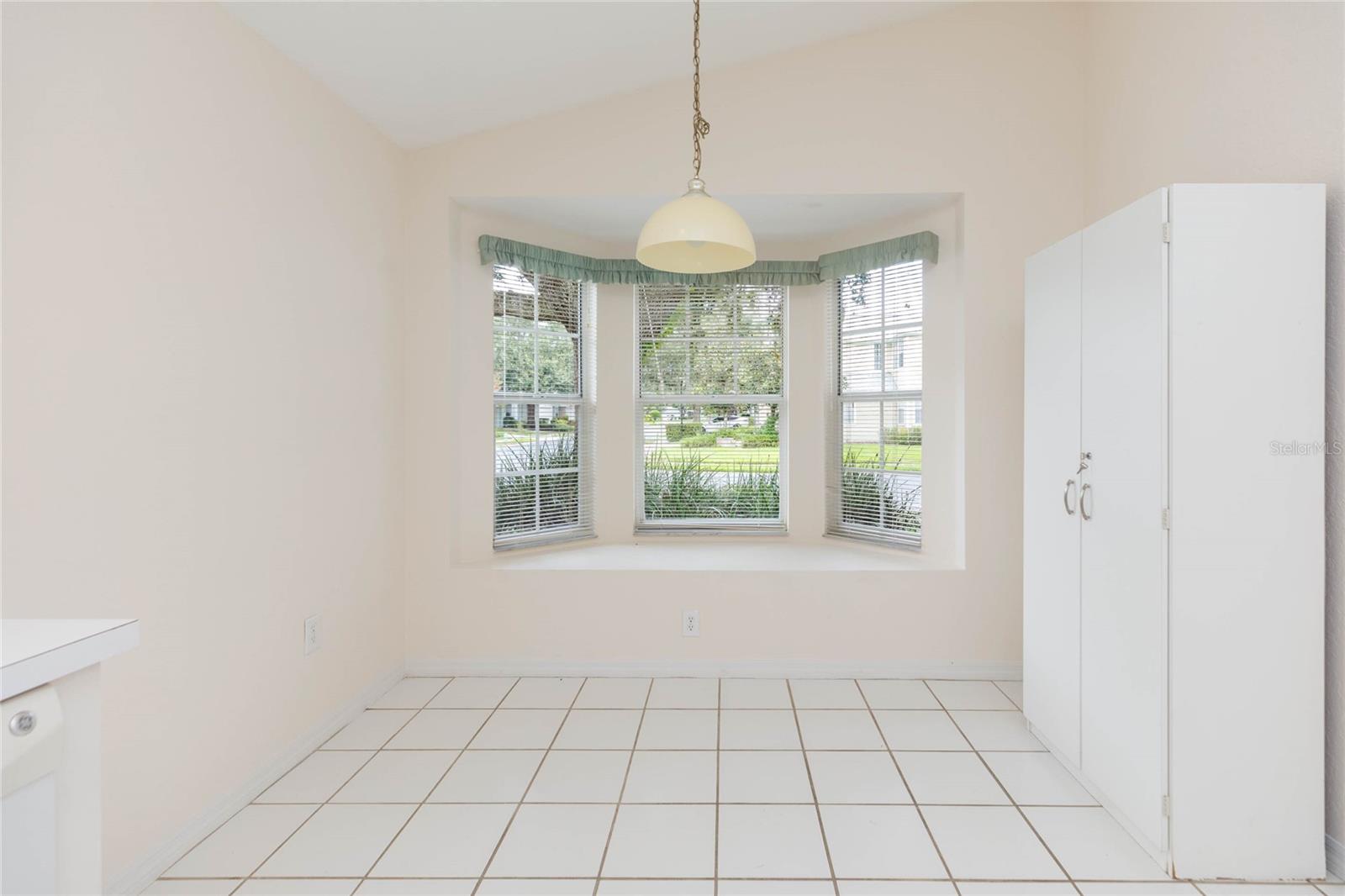 5161 STERLING MANOR DR — photo 13