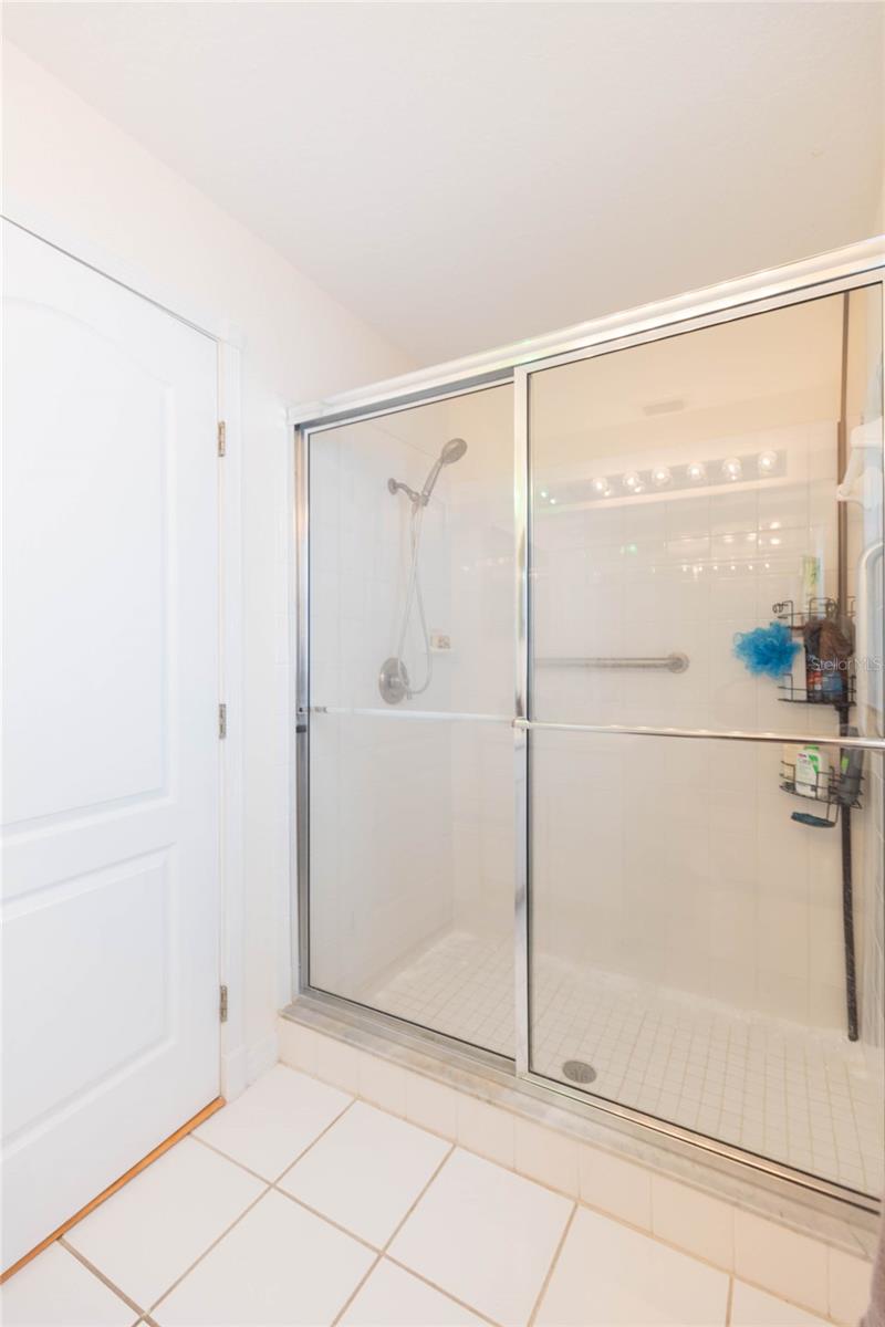 5161 STERLING MANOR DR — photo 25