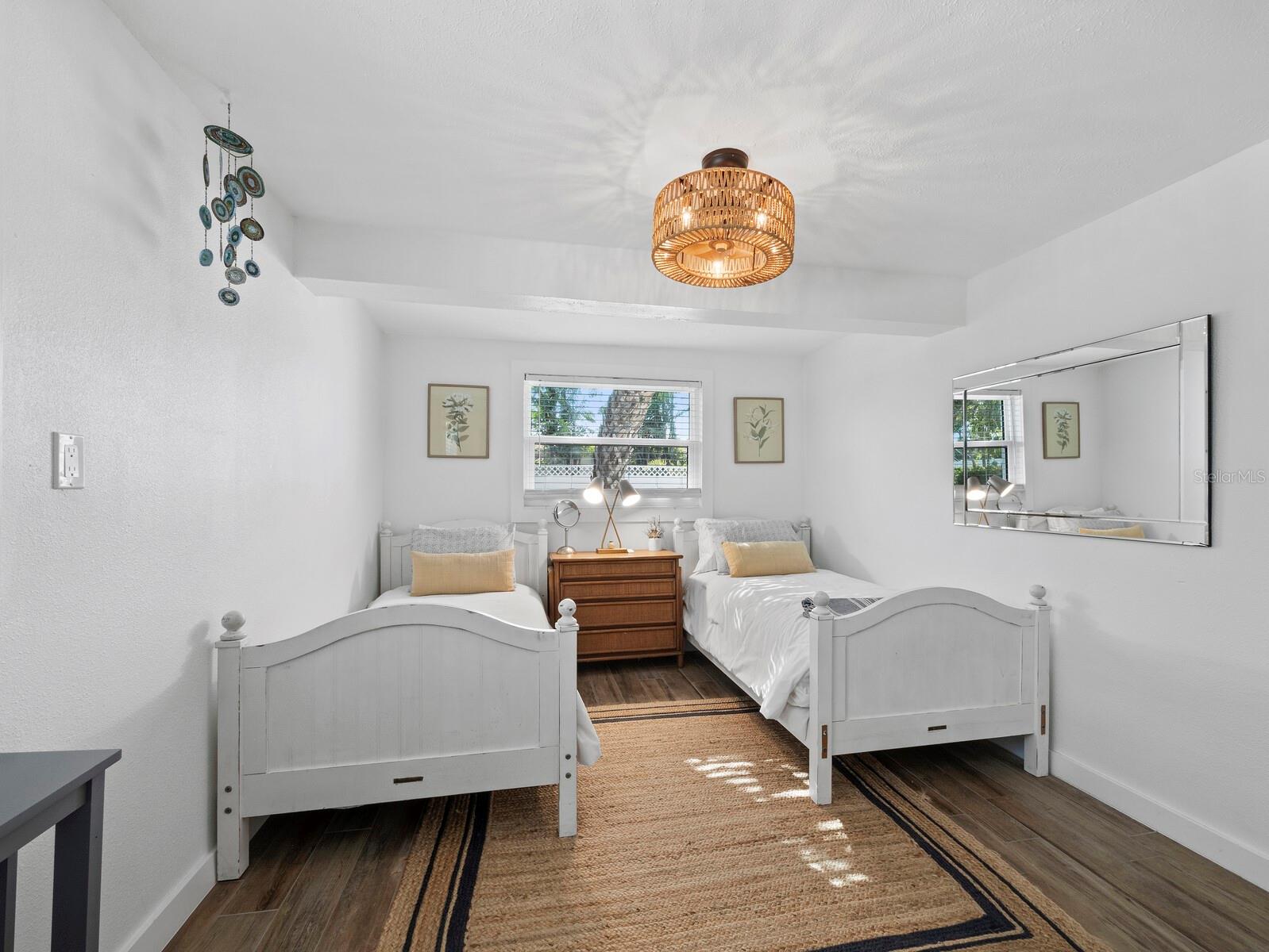 691 TARAWITT DR — photo 18