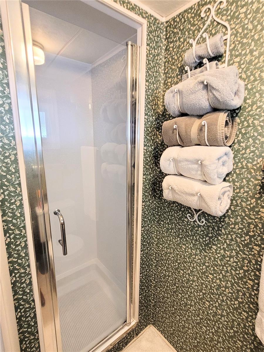 1812 CYPRESS POINT LN — photo 28