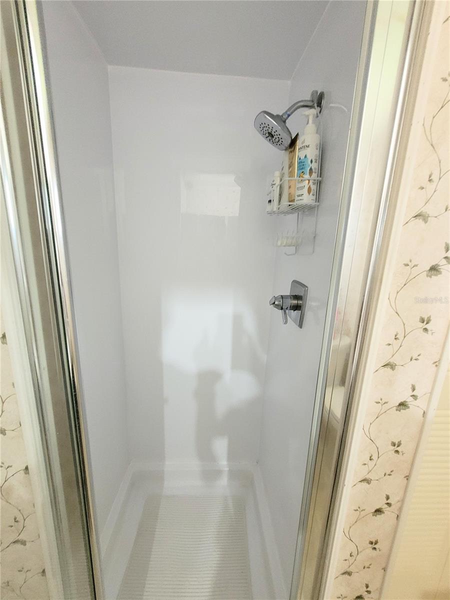 1812 CYPRESS POINT LN — photo 22