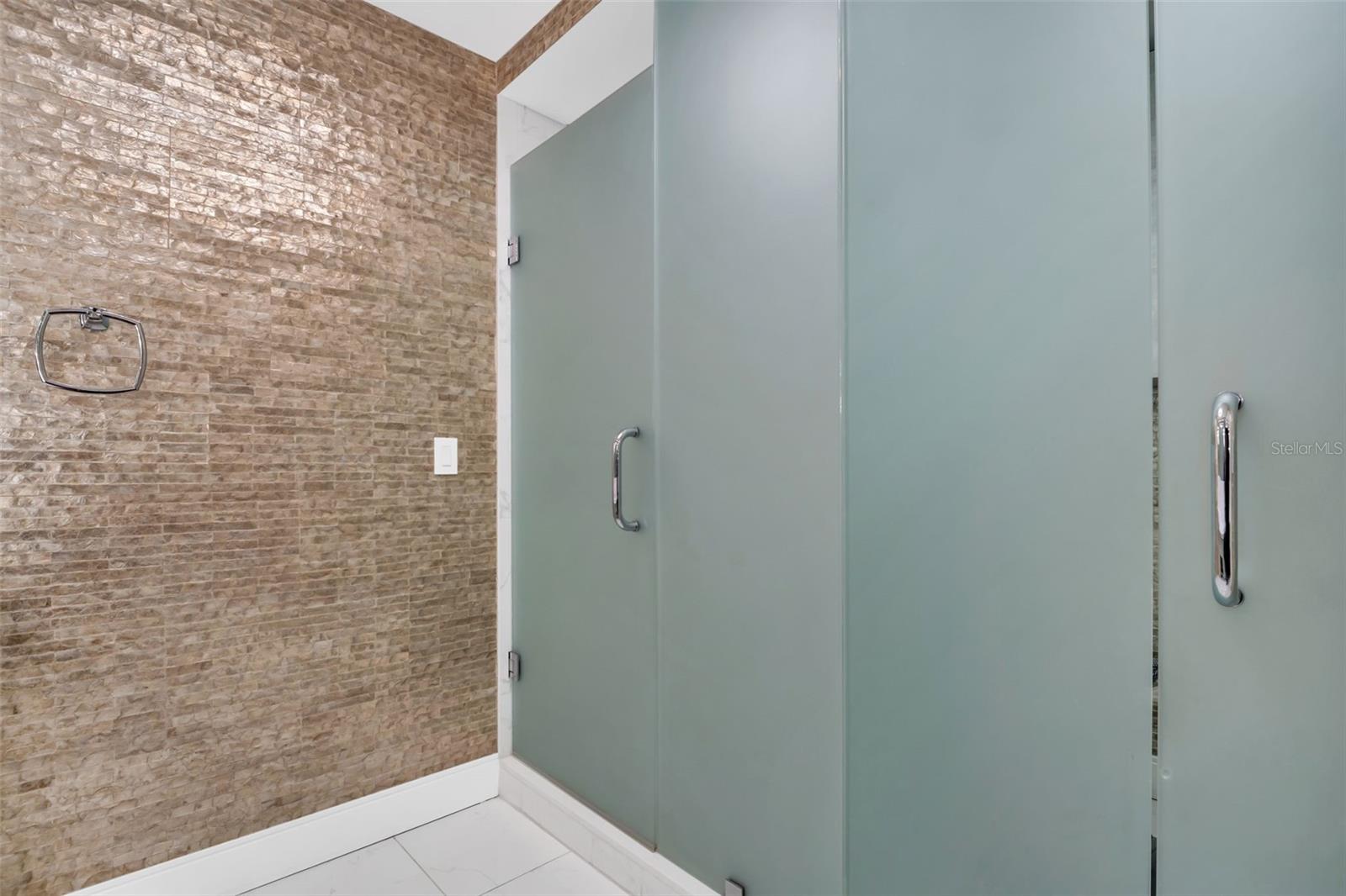 100 1ST AVE N #305 — photo 40