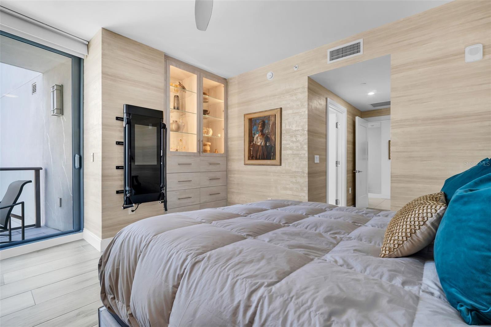 100 1ST AVE N #305 — photo 33