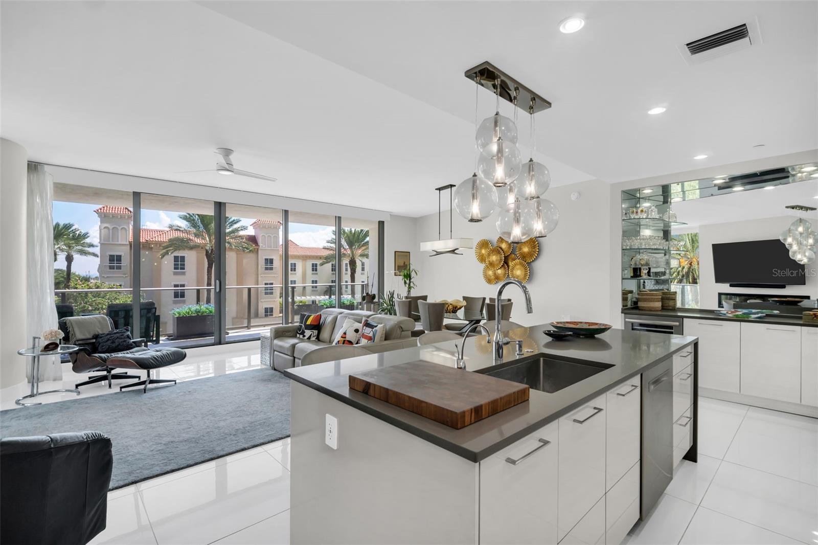 100 1ST AVE N #305 — photo 9