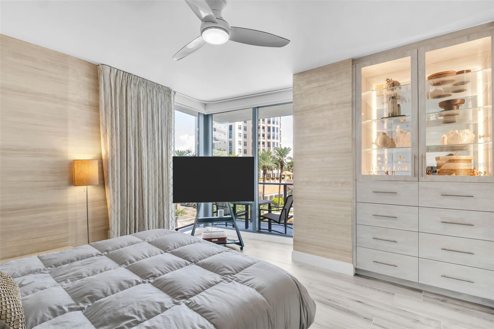 100 1ST AVE N #305 — photo 31