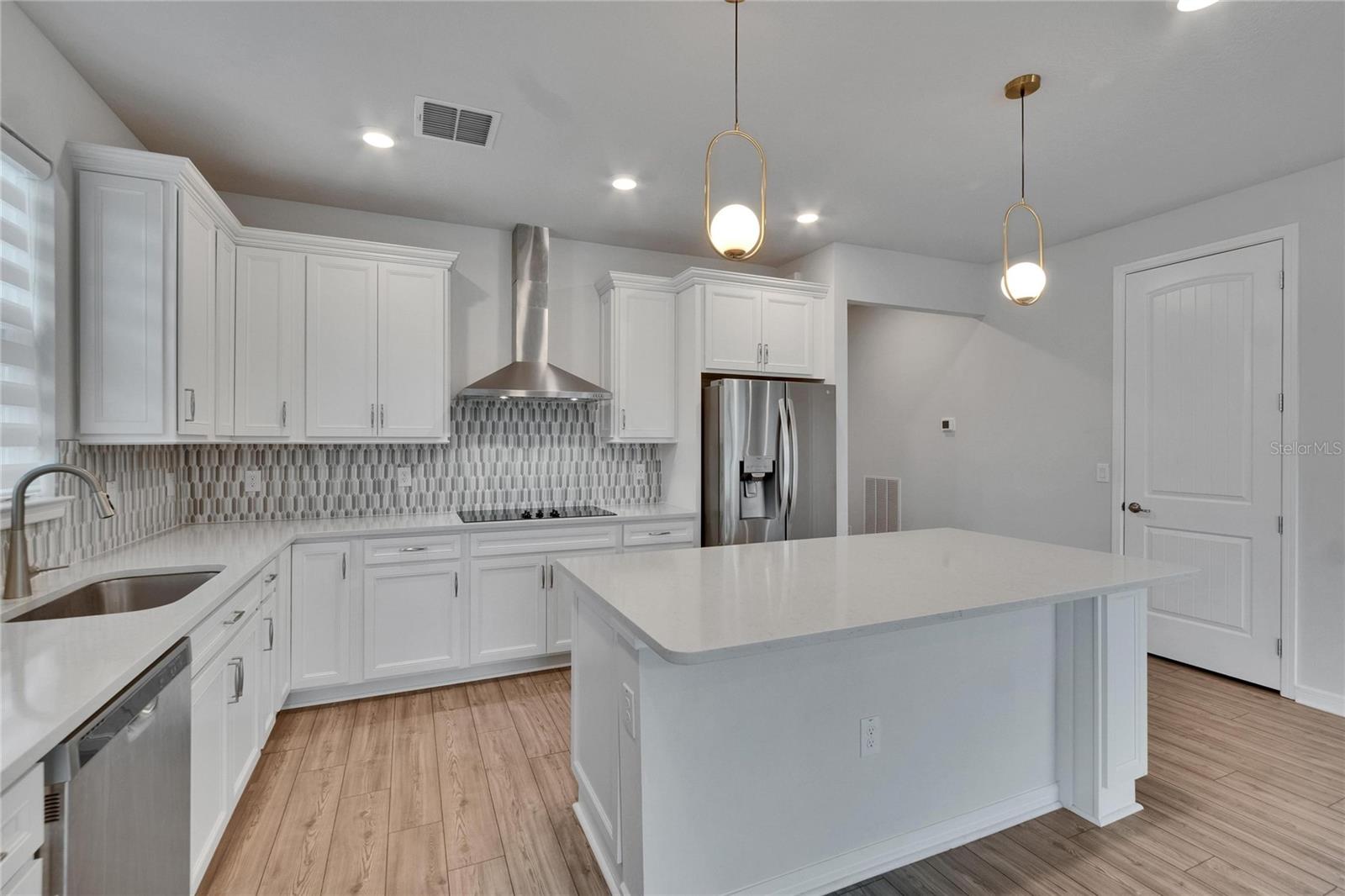 4622 DOVER BLUFF CT — photo 31