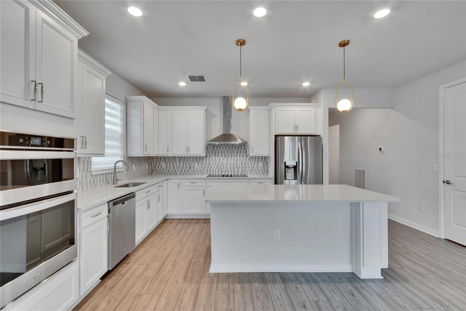 4622 DOVER BLUFF CT — photo 32