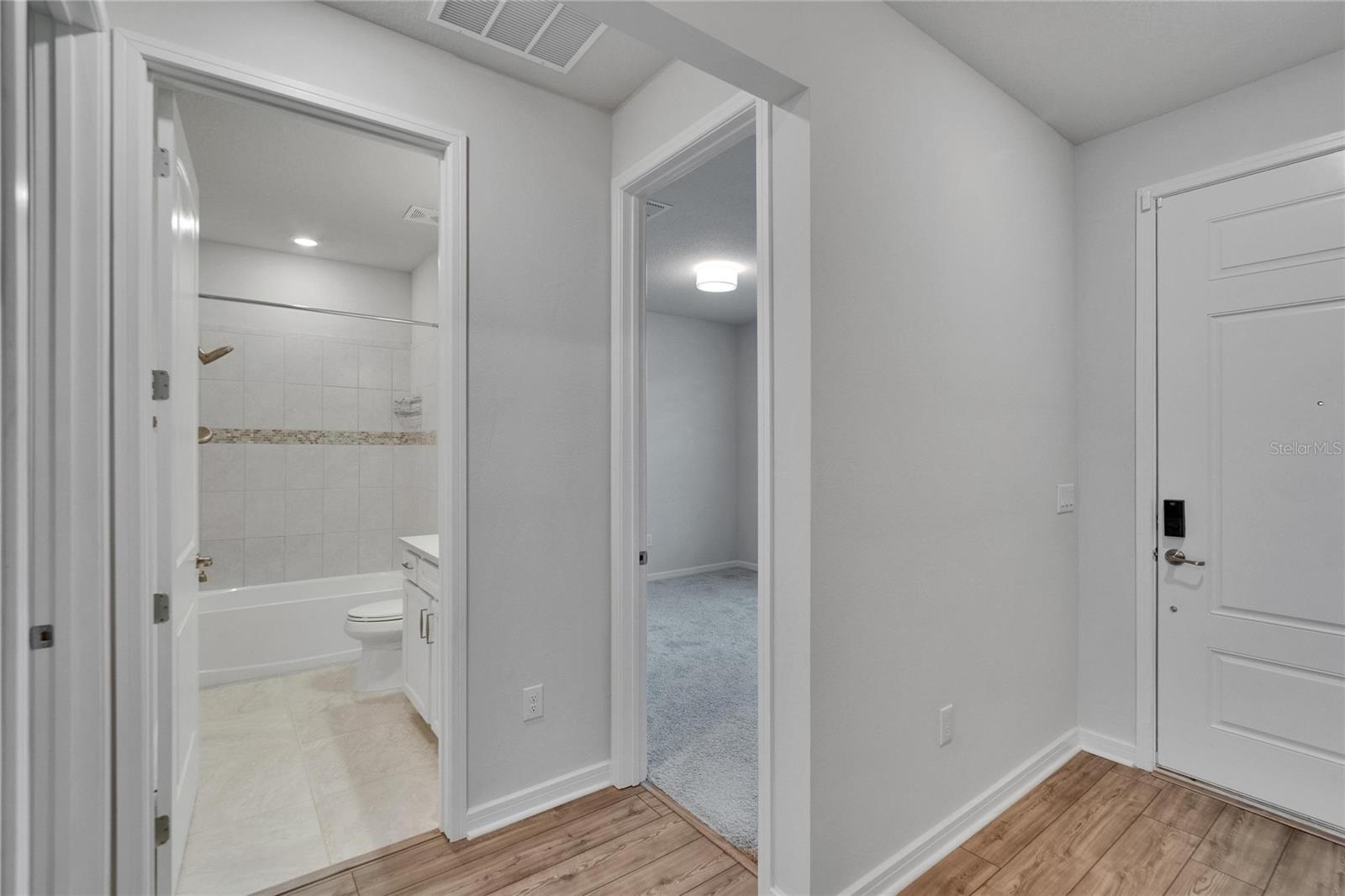 4622 DOVER BLUFF CT — photo 4