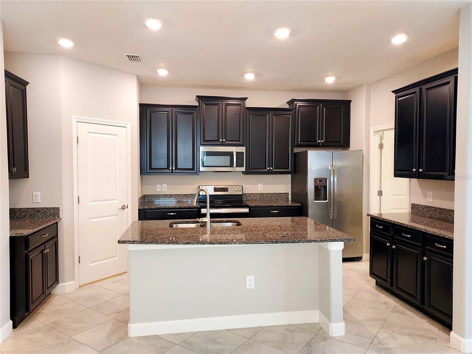 7336 BAGLEY COVE CT — photo 12