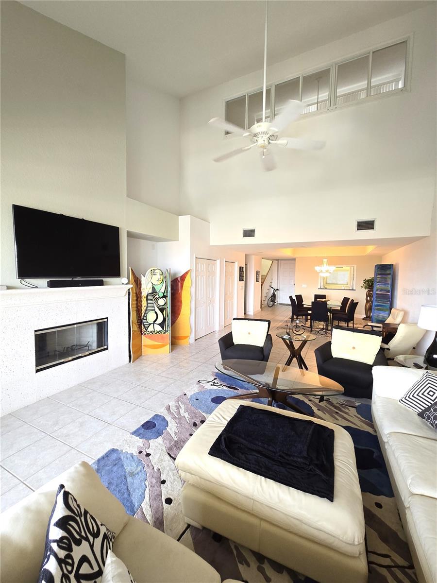3905 MARINERS WALK #826 — photo 4