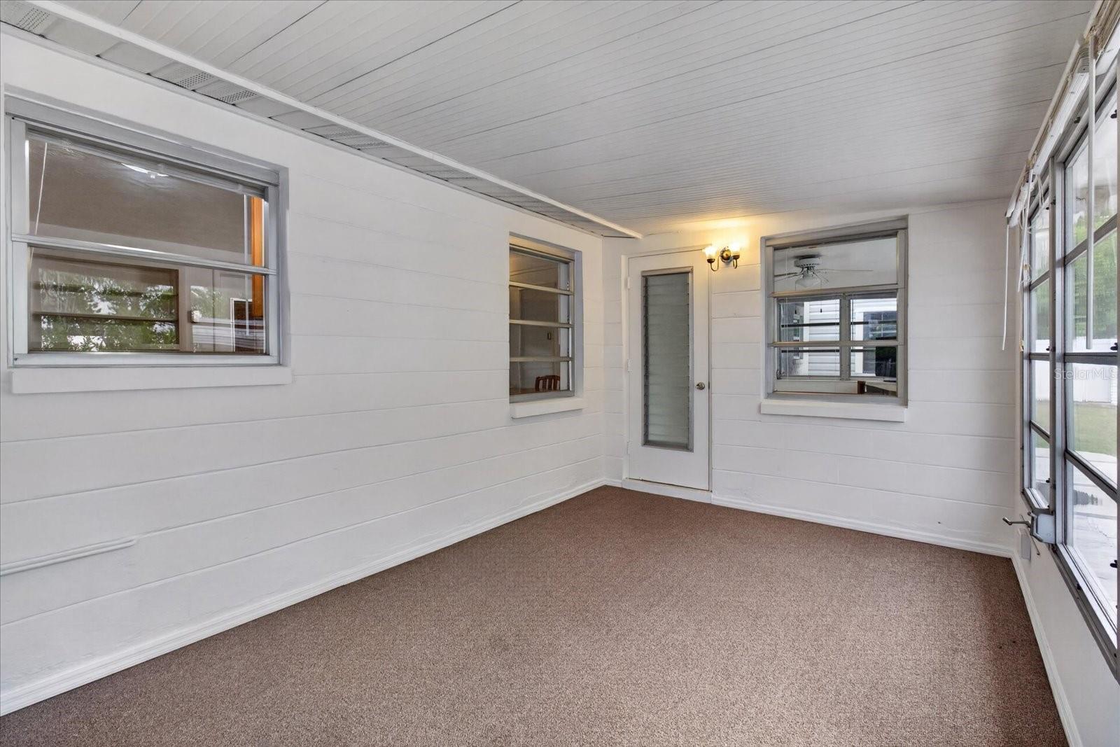 4843 CALAIS DR — photo 41
