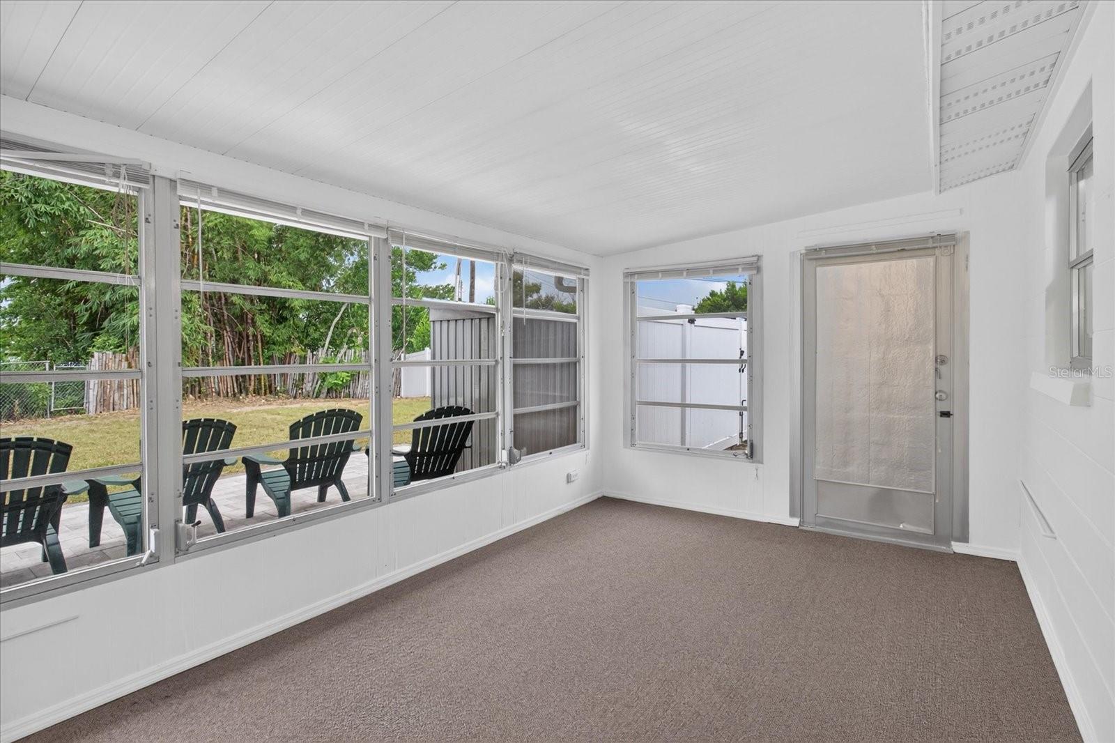 4843 CALAIS DR — photo 39