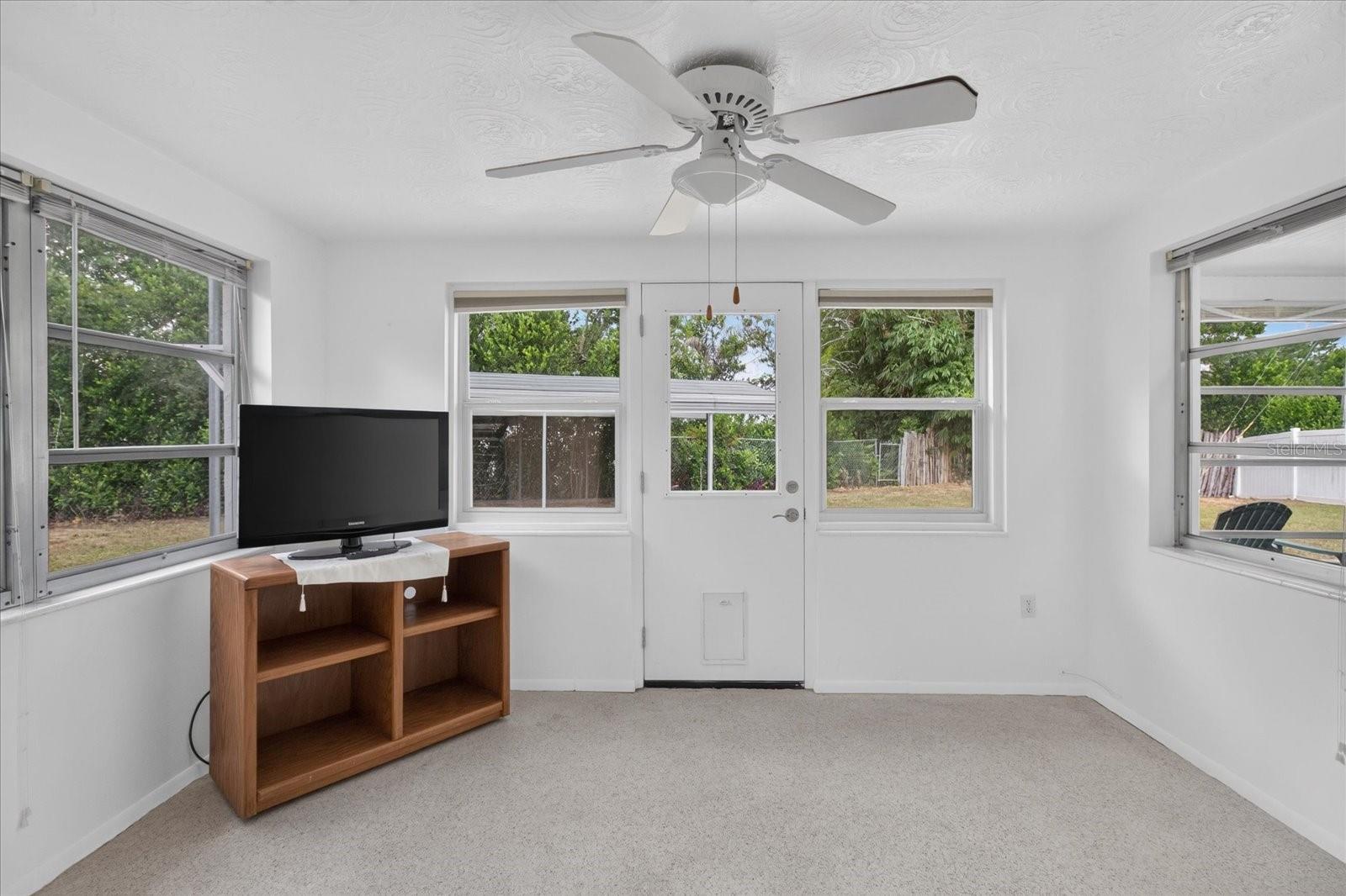 4843 CALAIS DR — photo 36