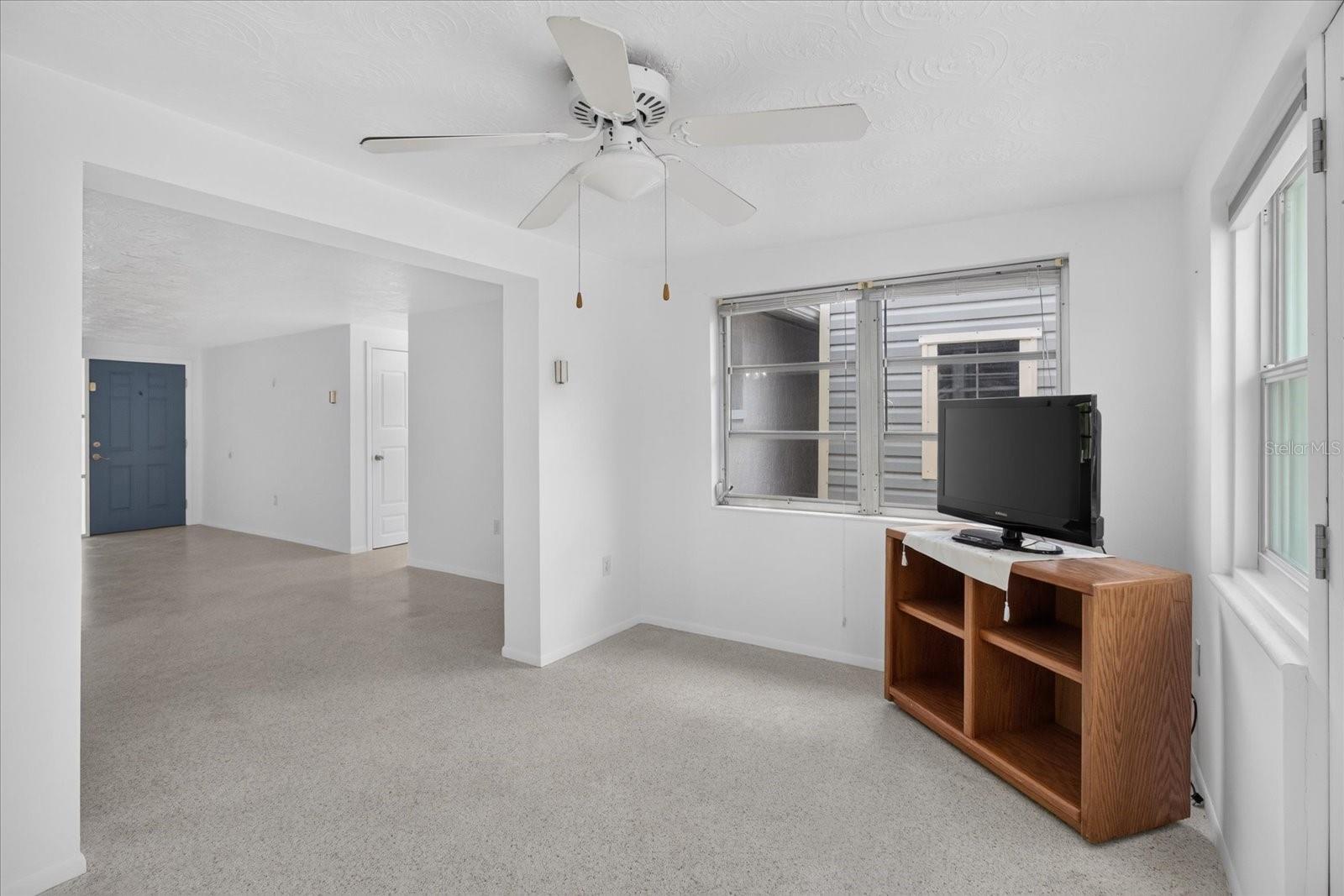 4843 CALAIS DR — photo 38