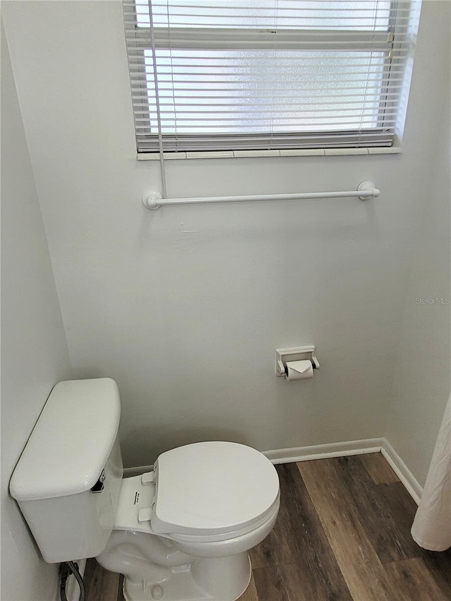 2975 LOUISE ST — photo 19