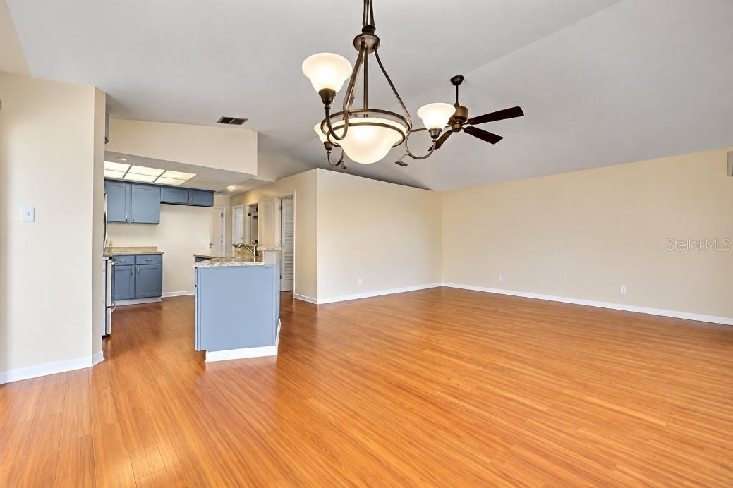 14217 HENDRY CT — photo 10