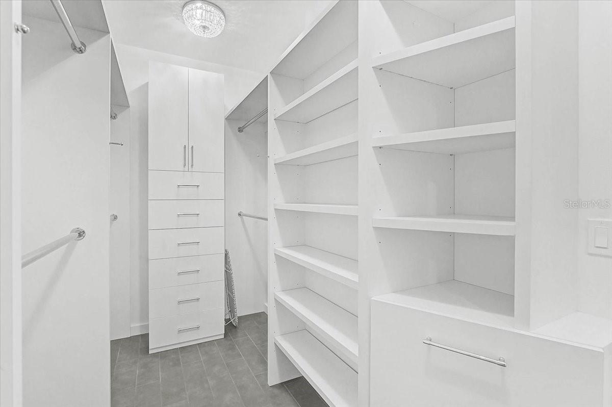 1100 BENJAMIN FRANKLIN DR #802 — photo 9