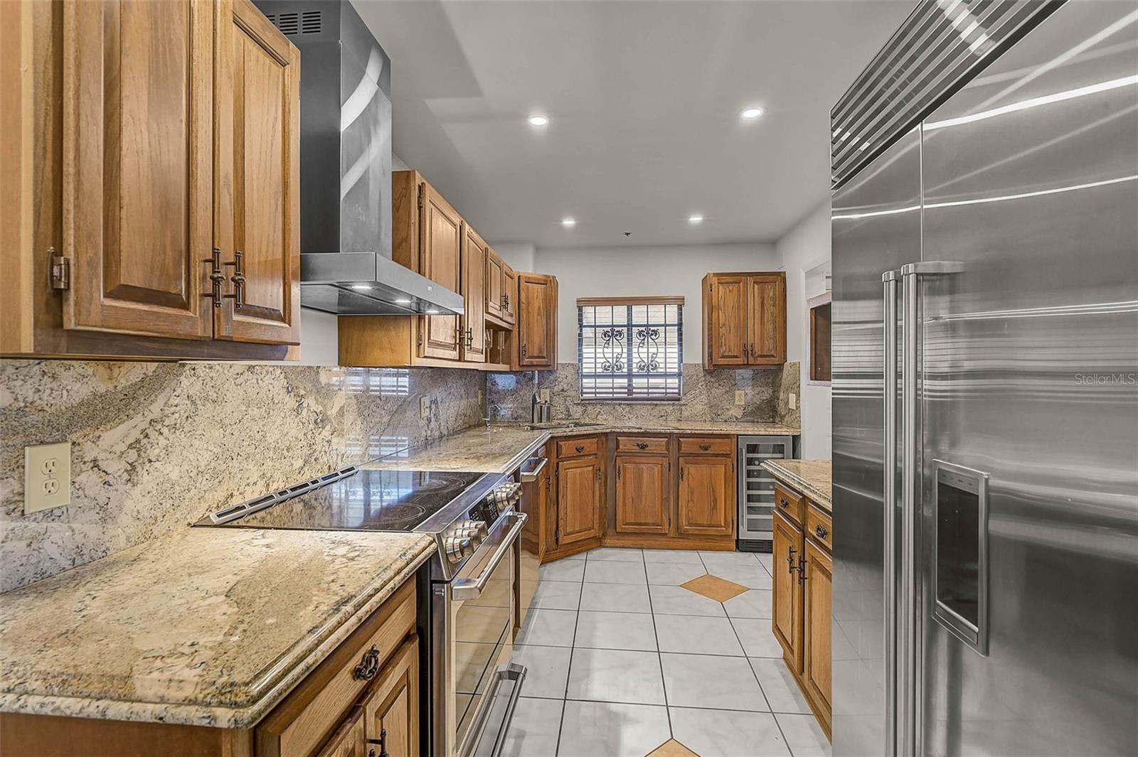 1100 BENJAMIN FRANKLIN DR #802 — photo 16