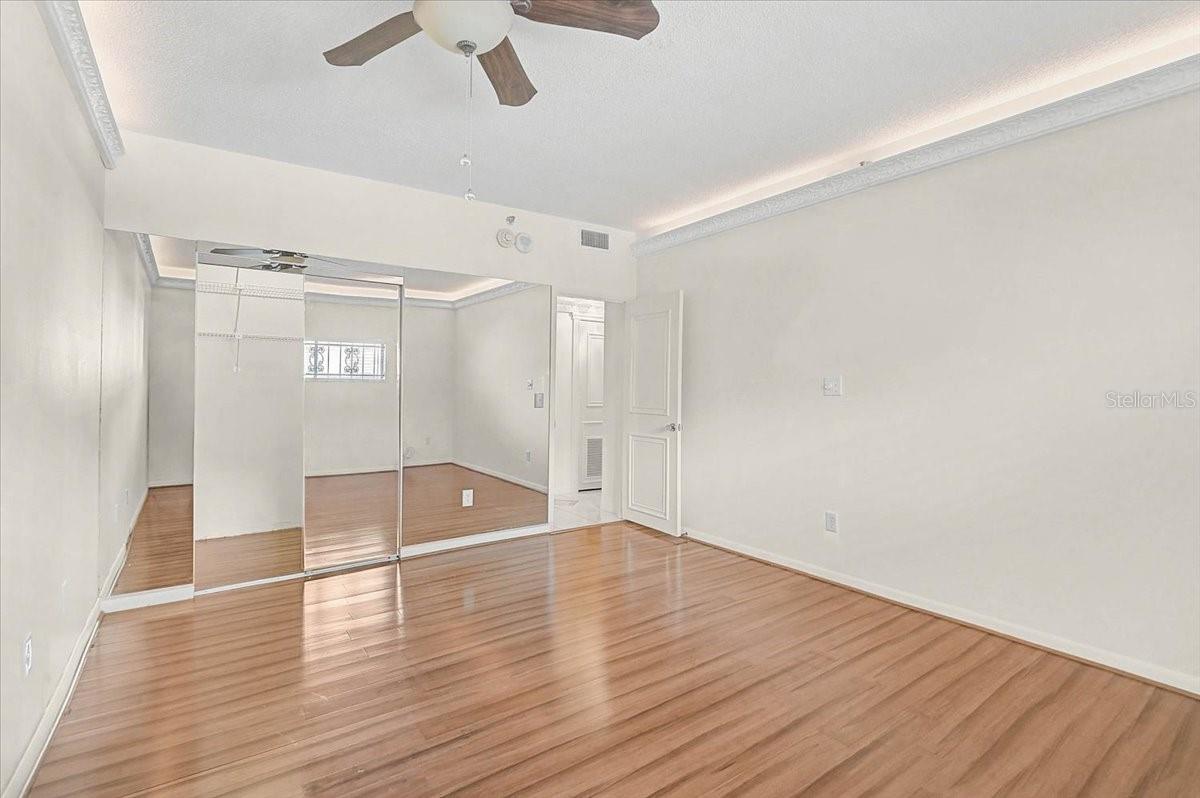 1100 BENJAMIN FRANKLIN DR #802 — photo 21