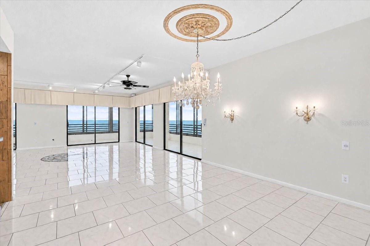 1100 BENJAMIN FRANKLIN DR #802 — photo 11