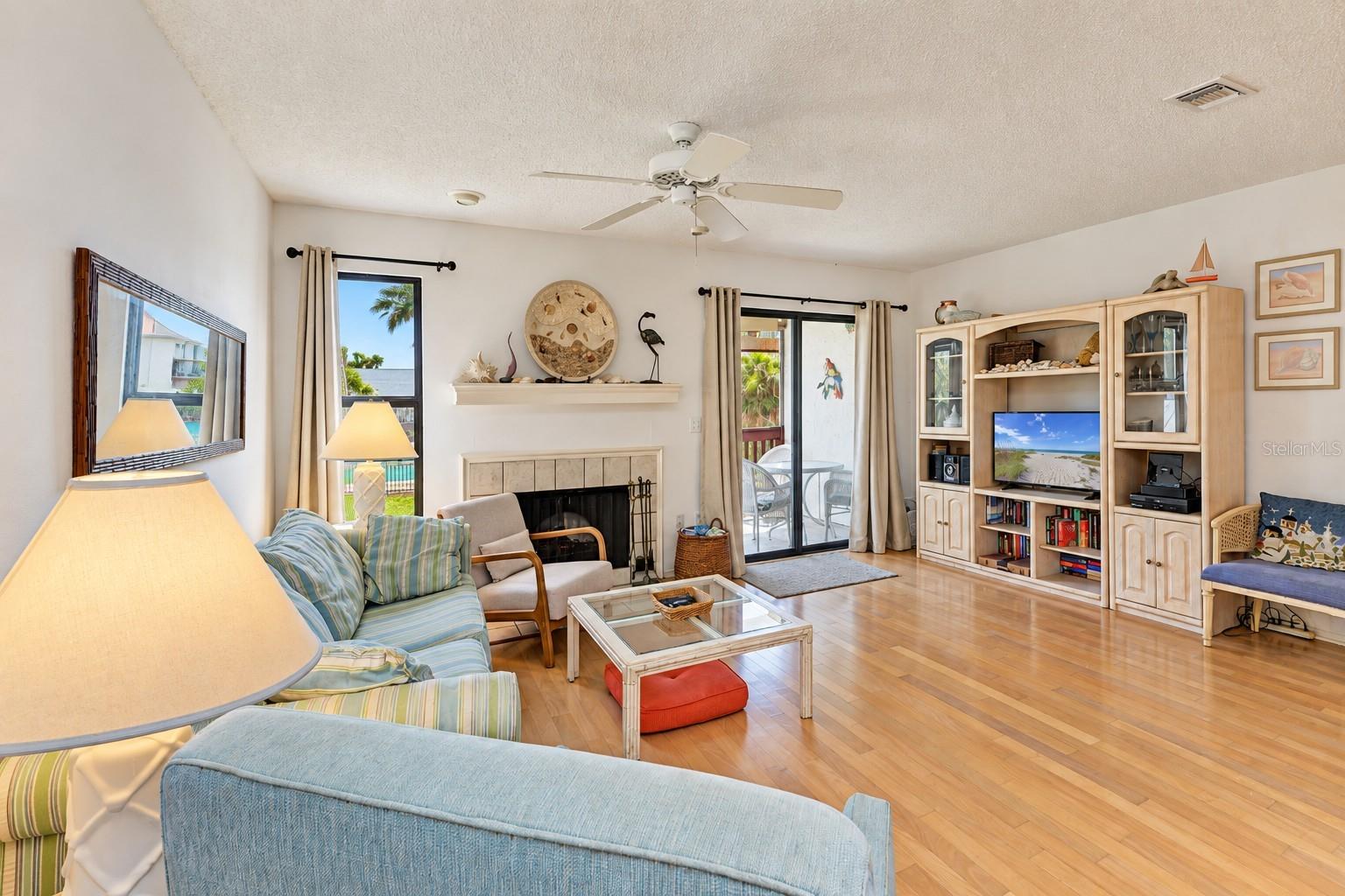 6840 MIDNIGHT PASS RD — photo 14