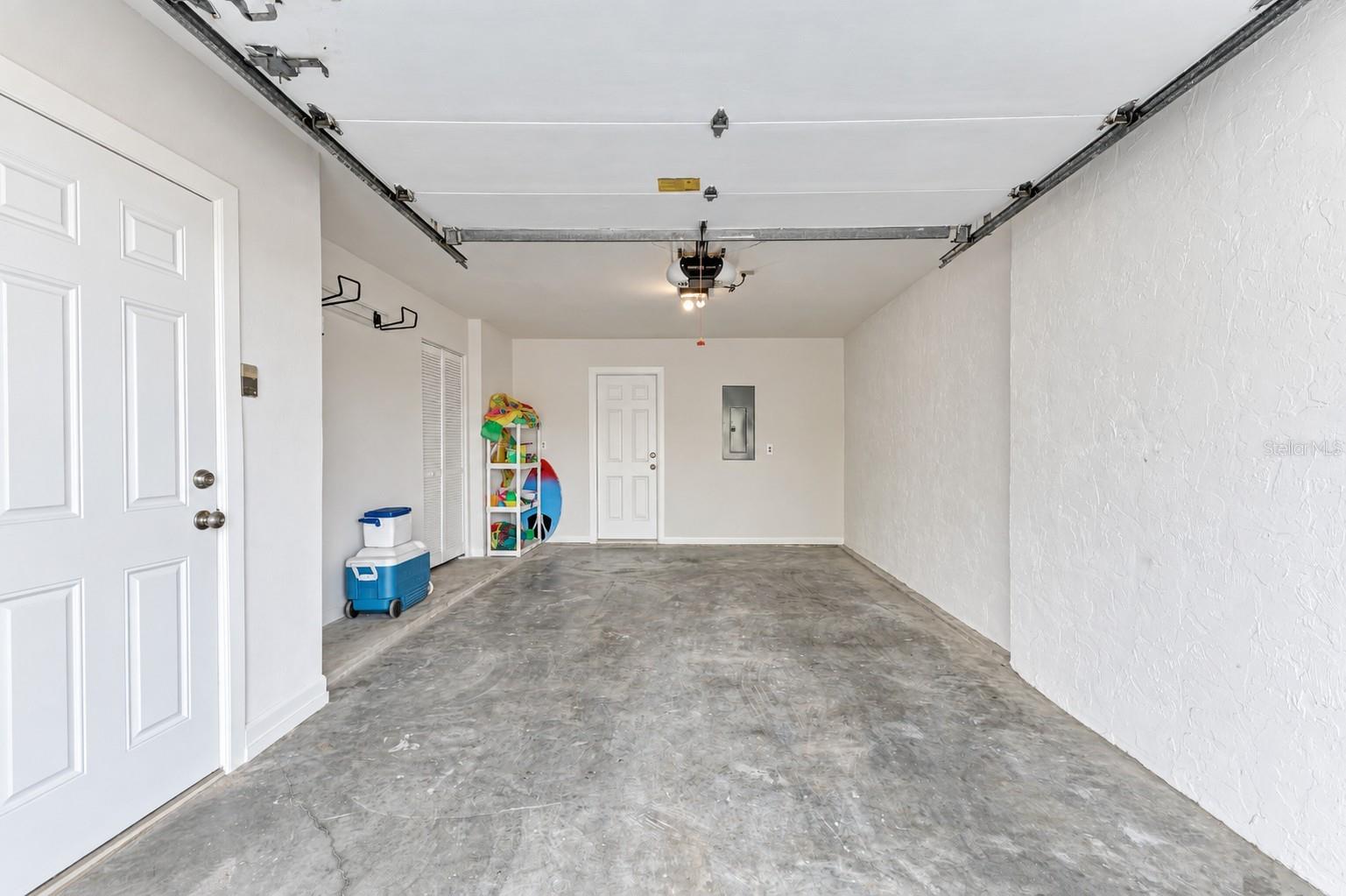 6840 MIDNIGHT PASS RD — photo 40