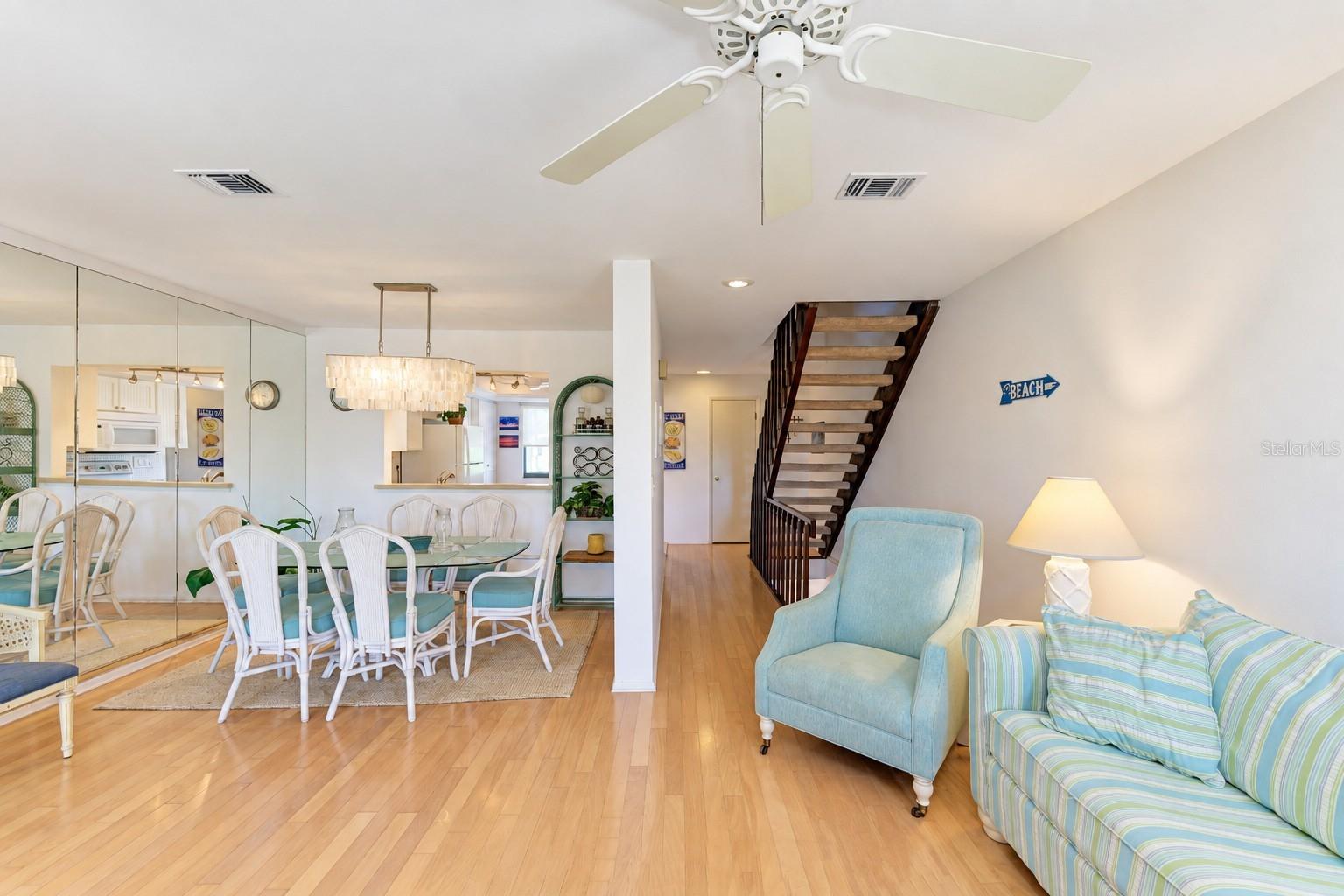 6840 MIDNIGHT PASS RD — photo 9