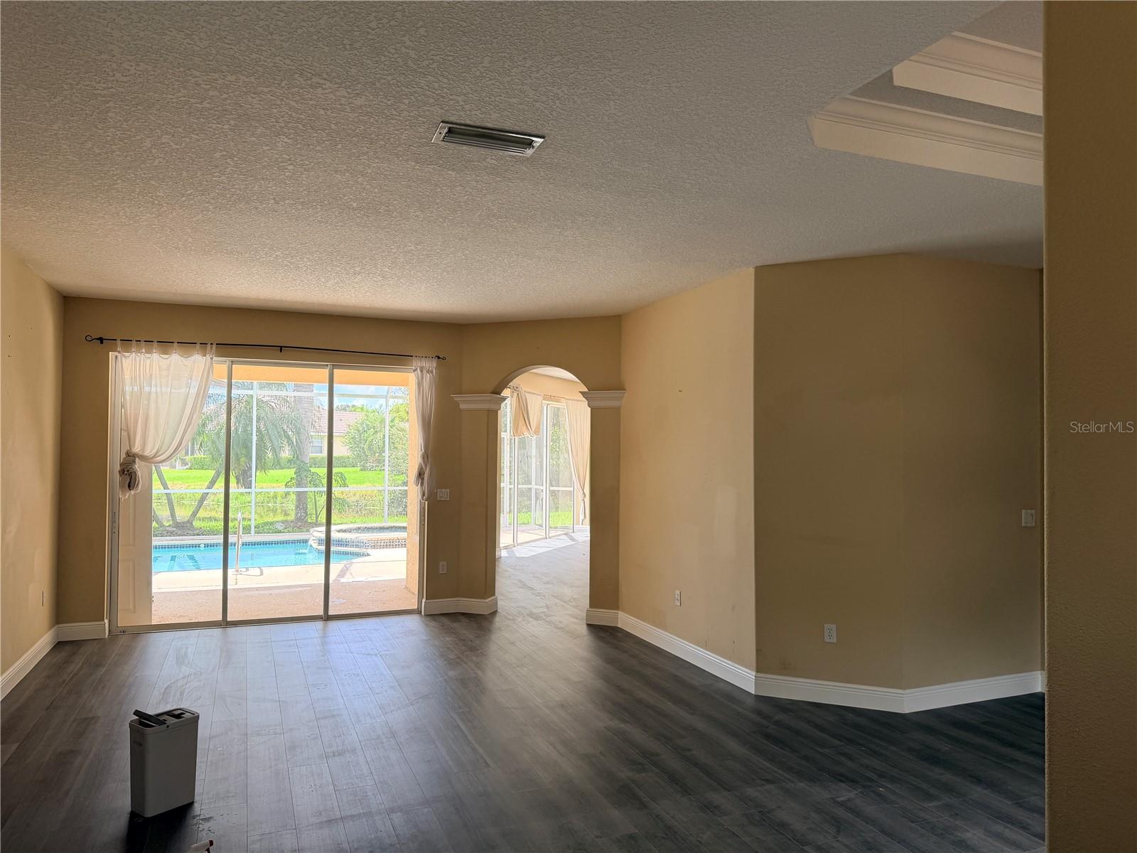 4621 SWEETMEADOW CIR — photo 3