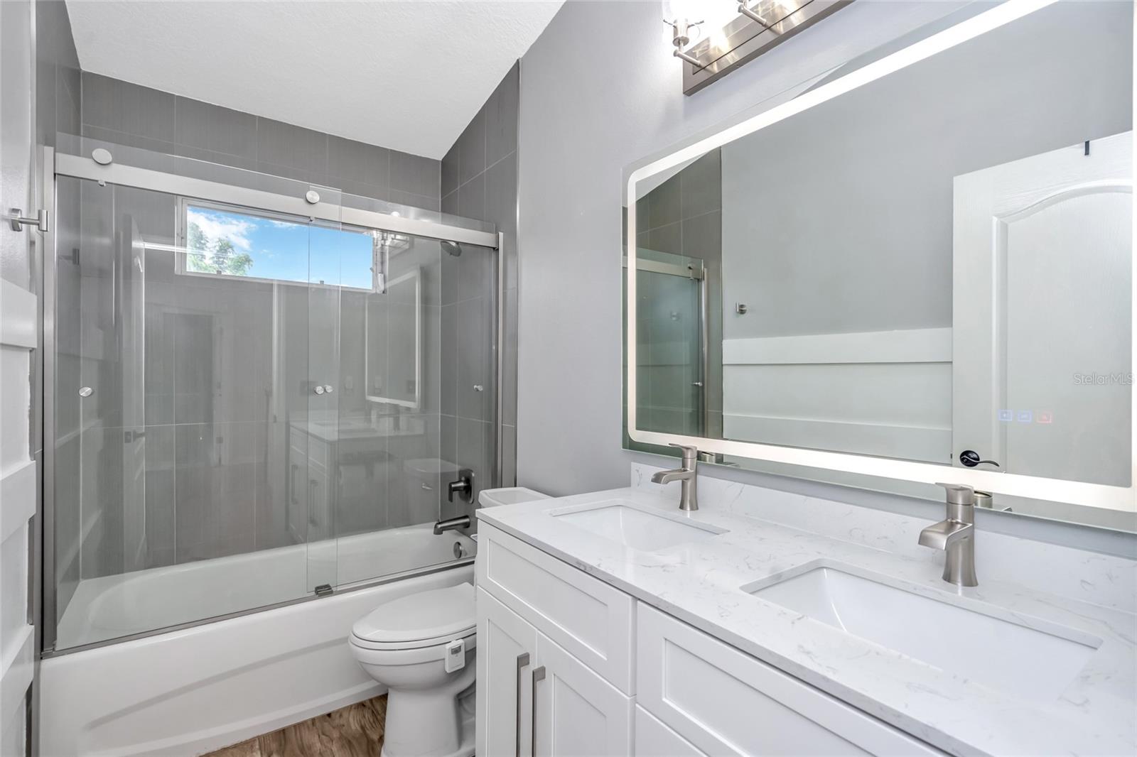 16214 MUIRFIELD DR — photo 44