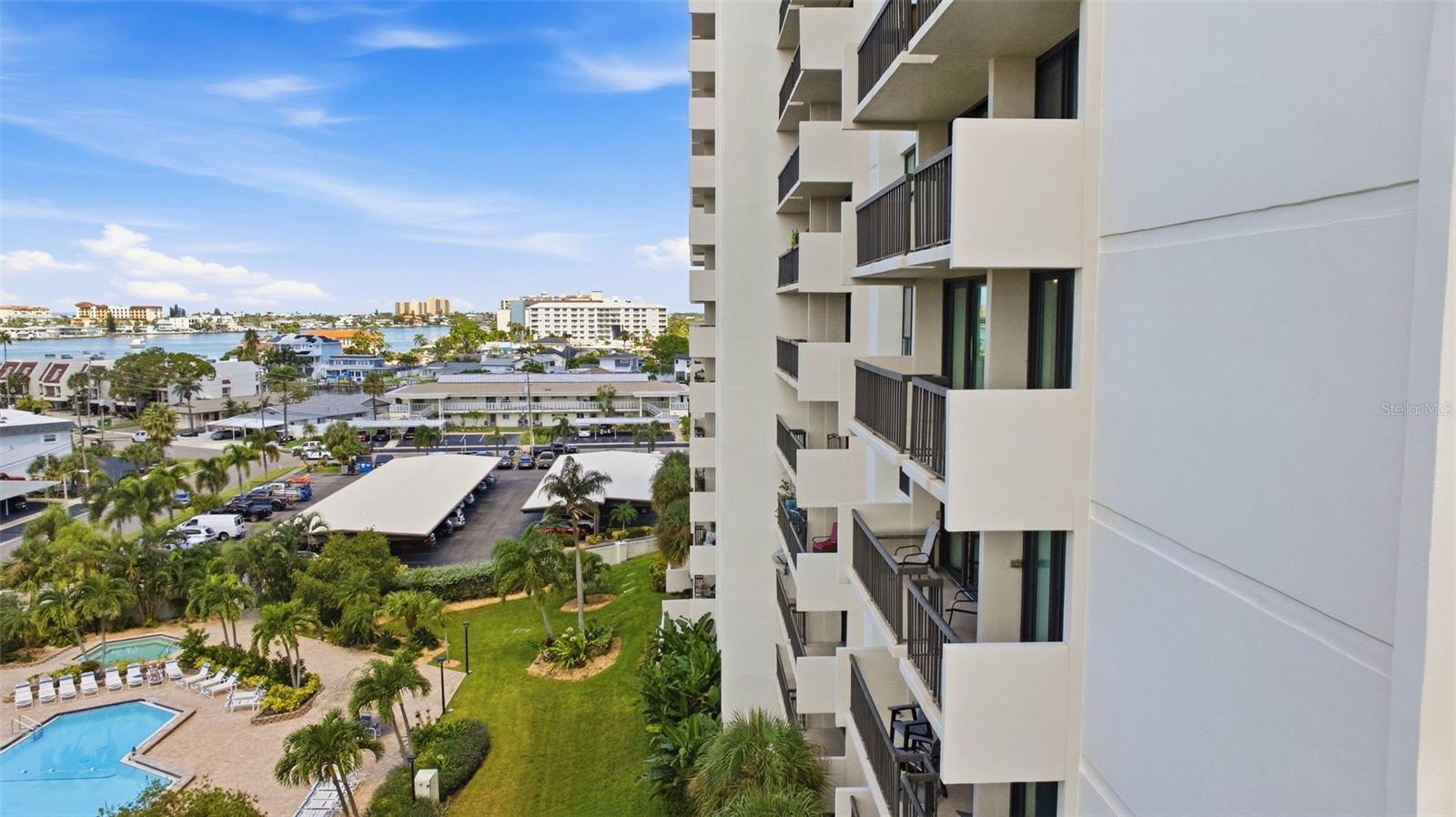 400 ISLAND WAY #701 — photo 42
