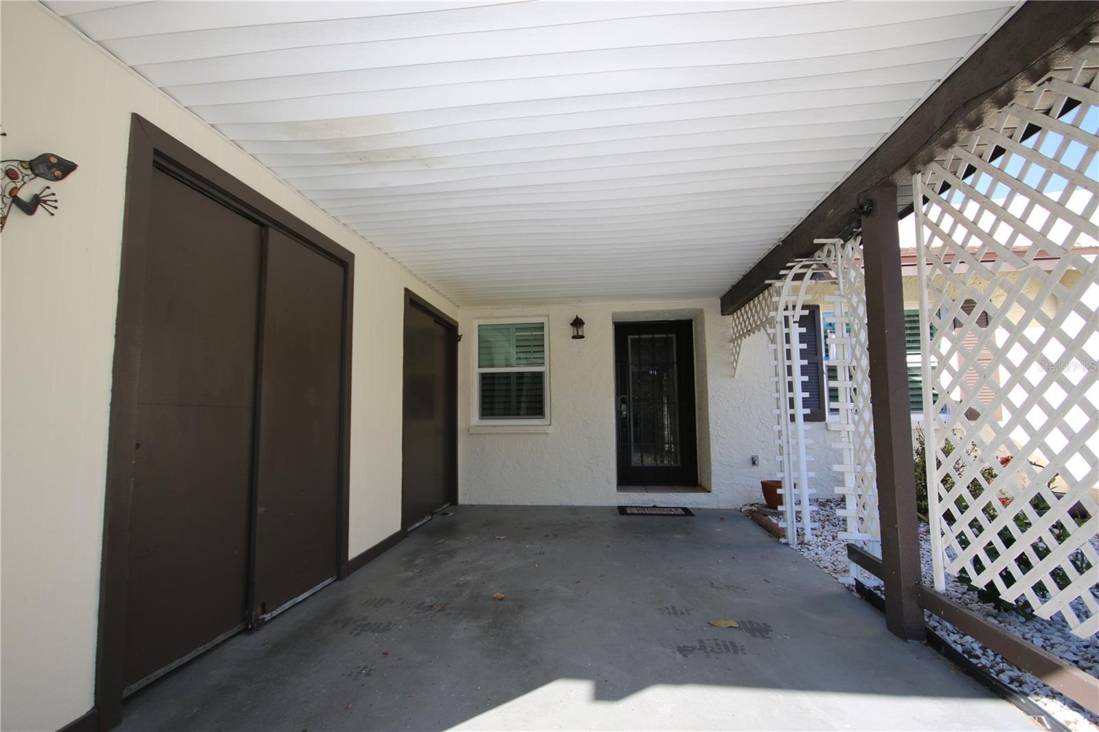 2084 SUNSET GROVE LN — photo 2