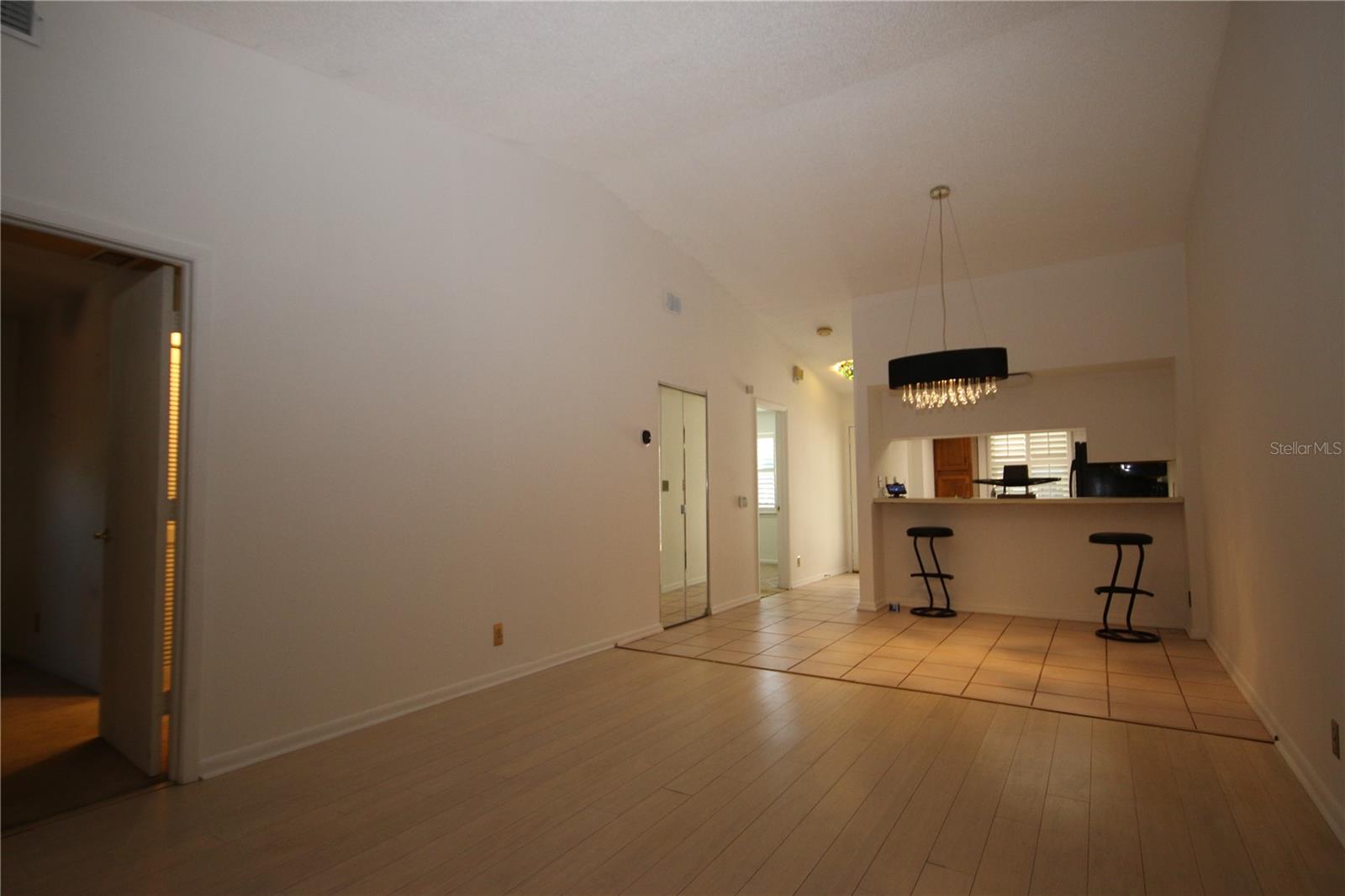 2084 SUNSET GROVE LN — photo 4