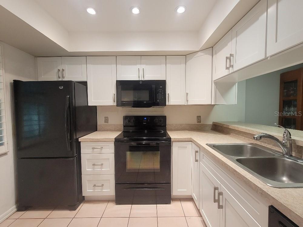 2084 SUNSET GROVE LN — photo 6