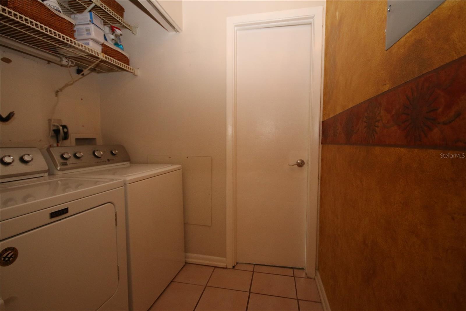 2084 SUNSET GROVE LN — photo 12