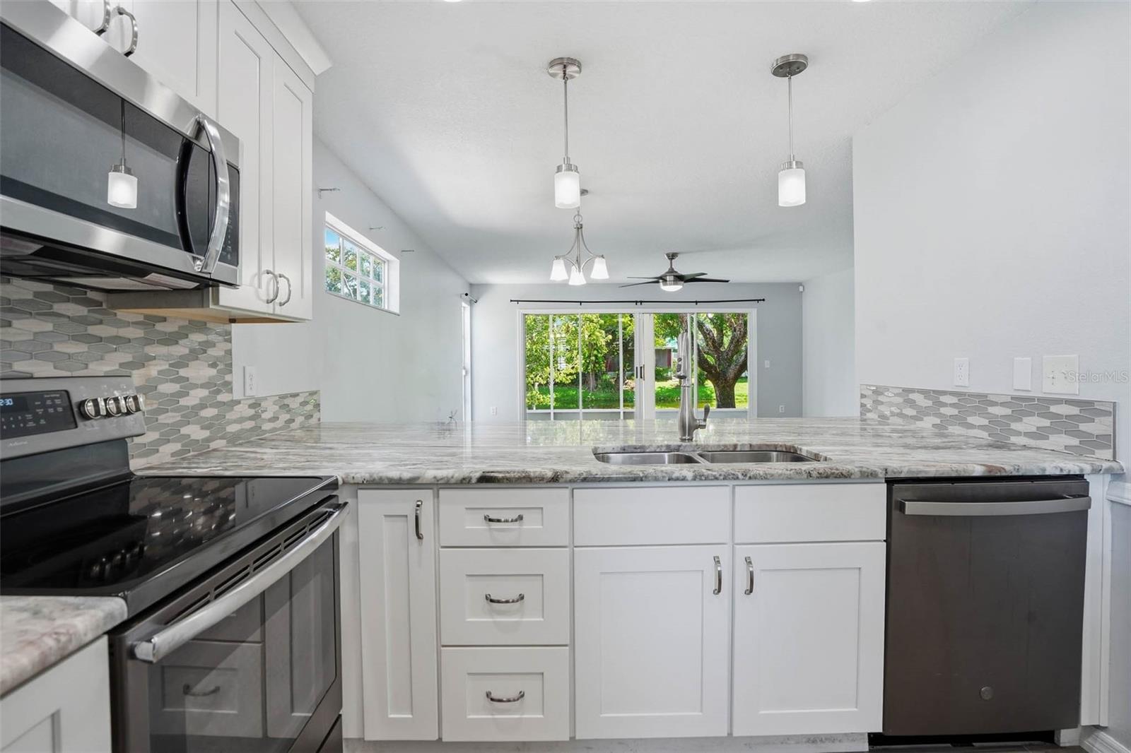 9020 LAKE PLACE LN #9020 — photo 10